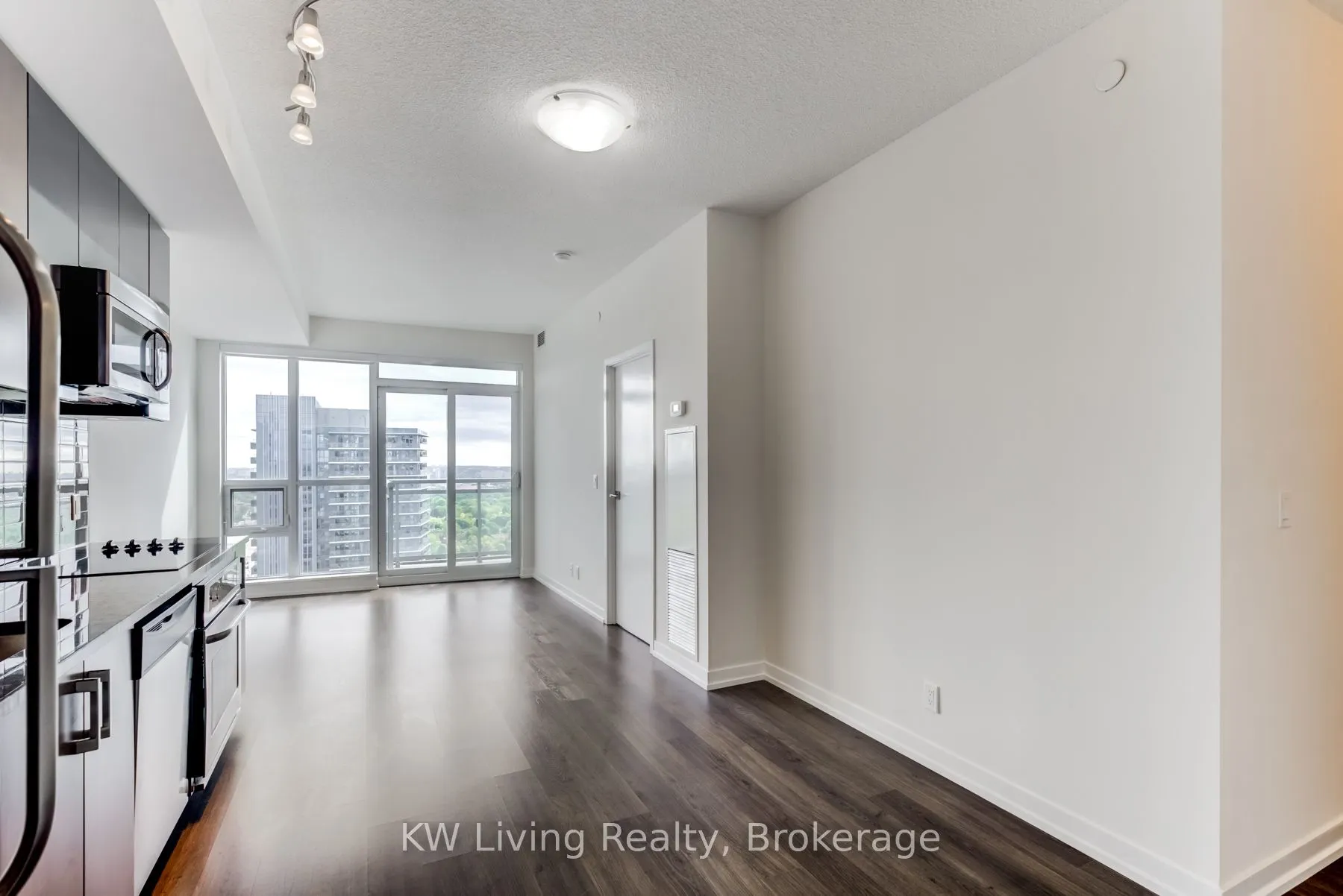 98 Lillian Street, #2916