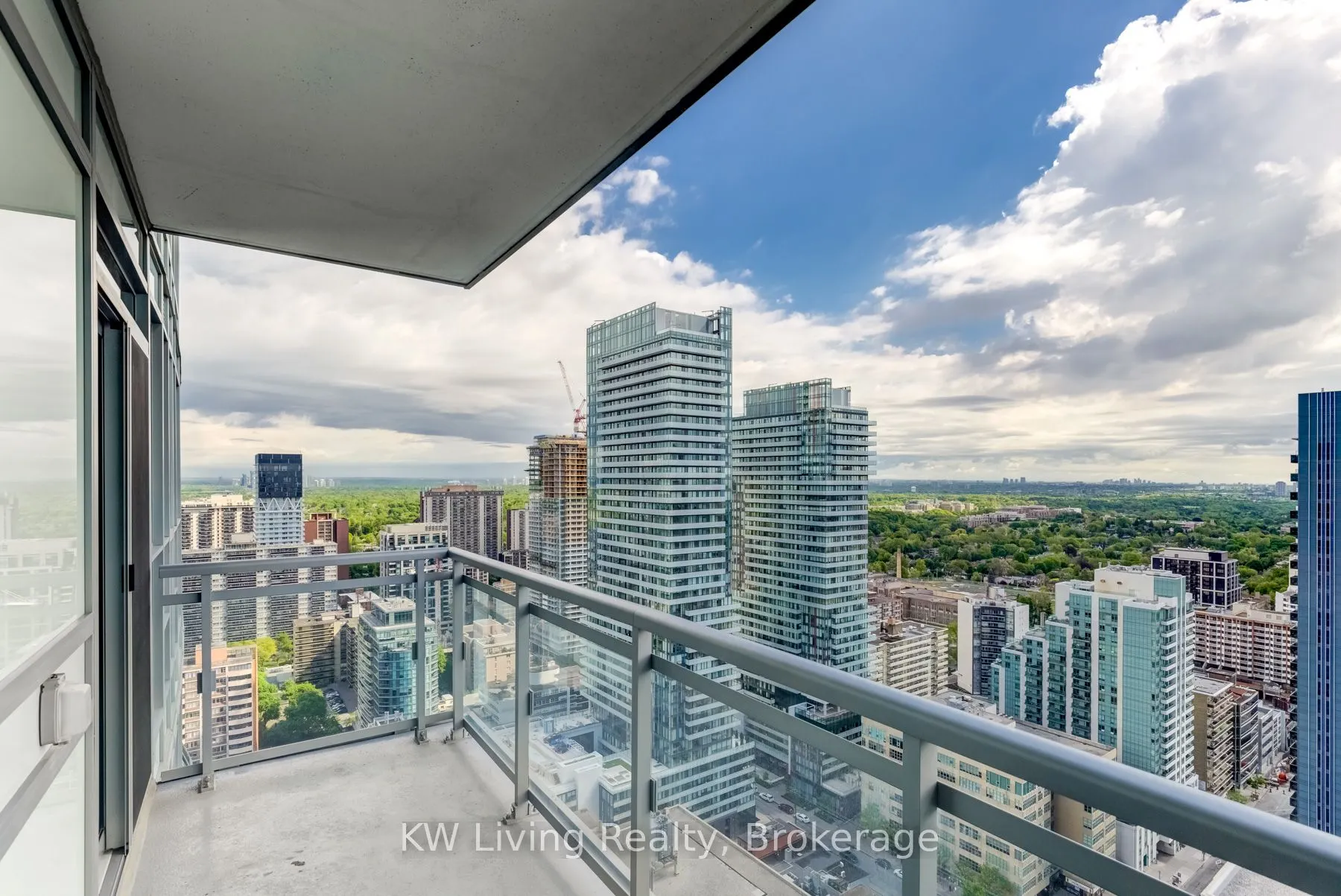 98 Lillian Street, #2916