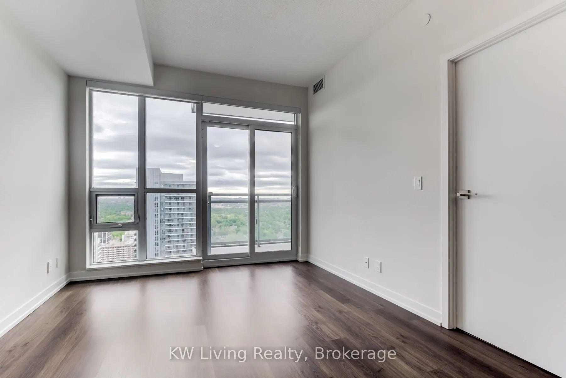 98 Lillian Street, #2916
