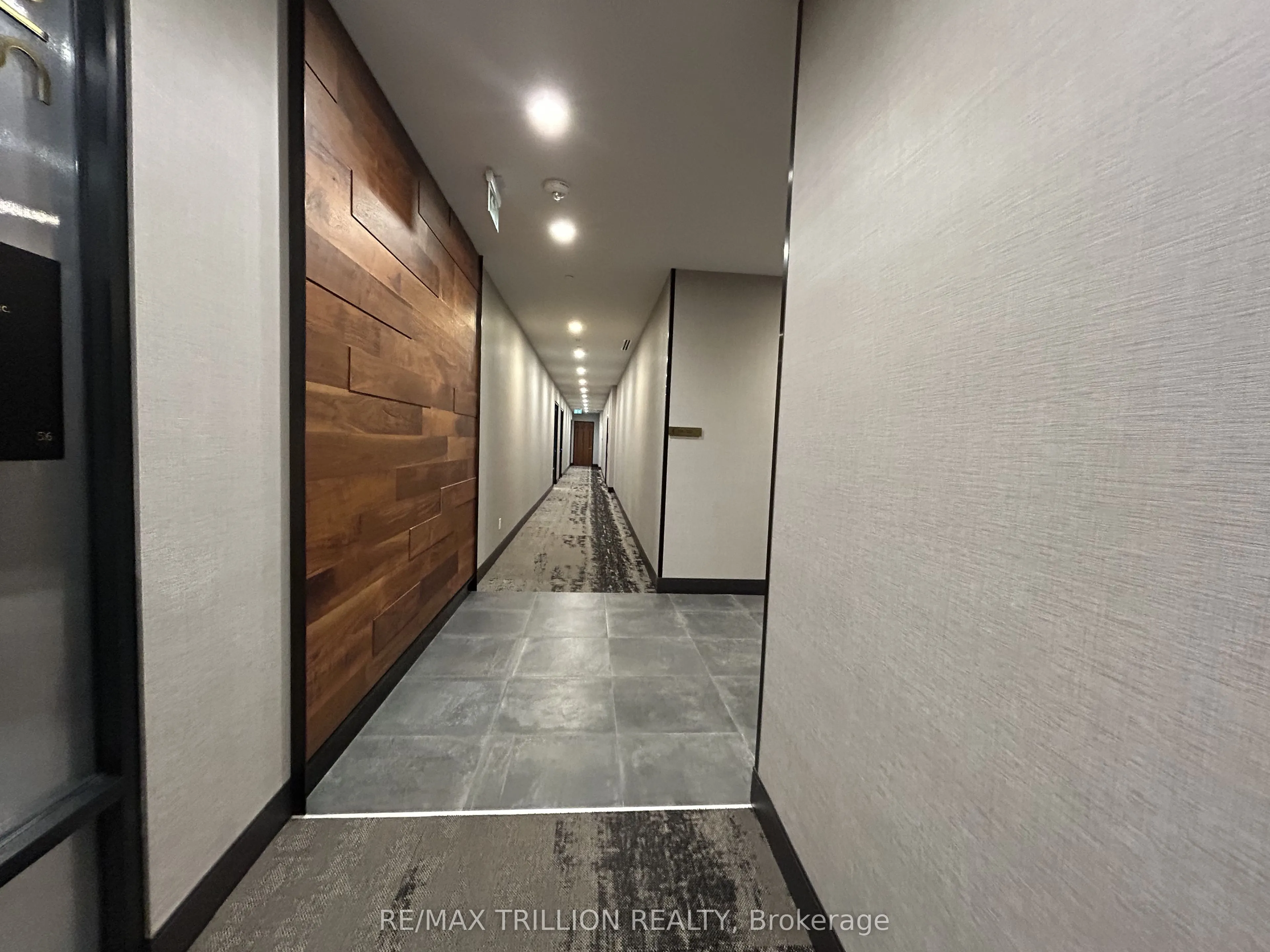 130 Queens Quay E, #514
