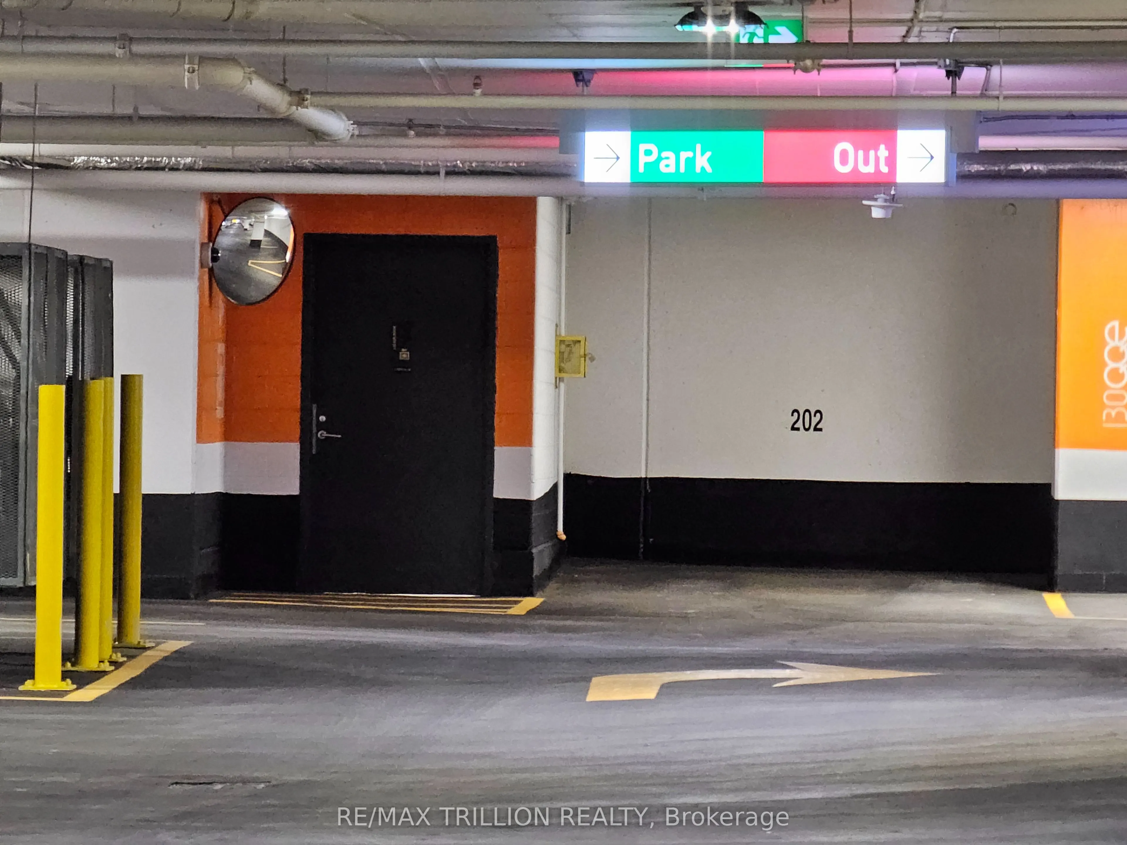 130 Queens Quay E, #514