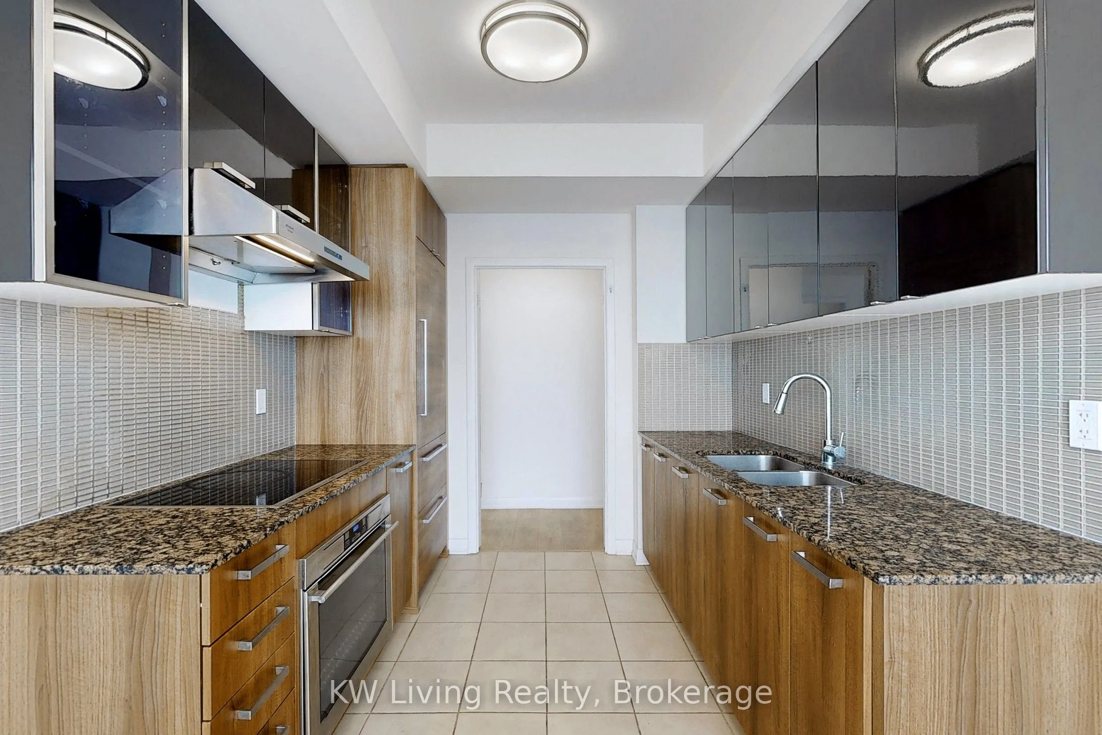 5162 Yonge Street, #PH202