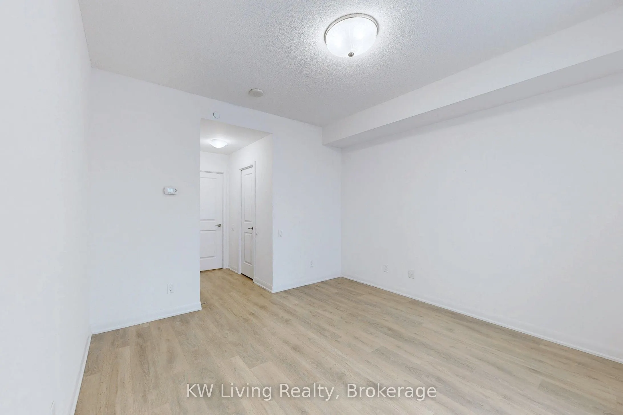 5162 Yonge Street, #PH202