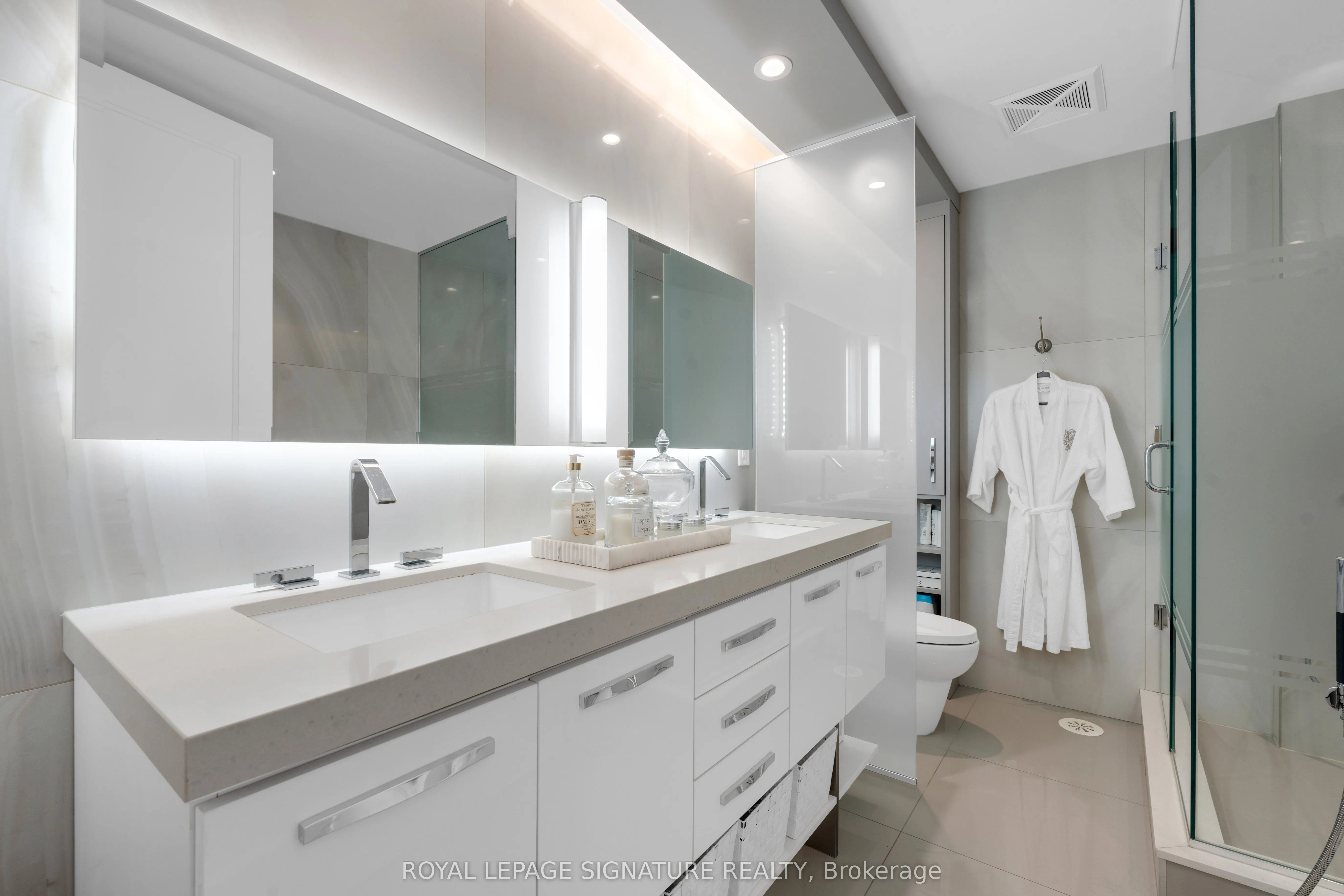 1078 Bay Street, #13