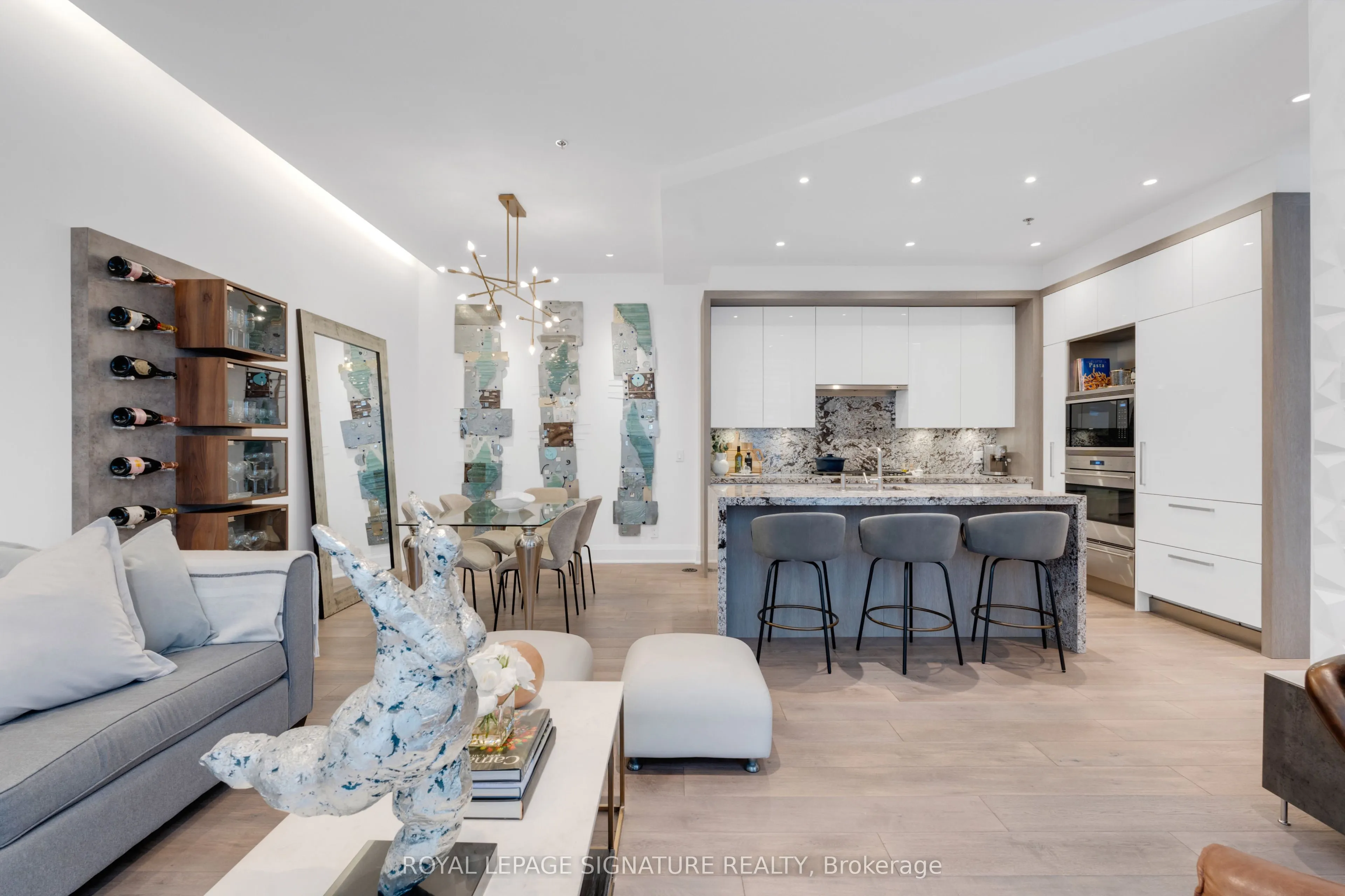 1078 Bay Street, #13