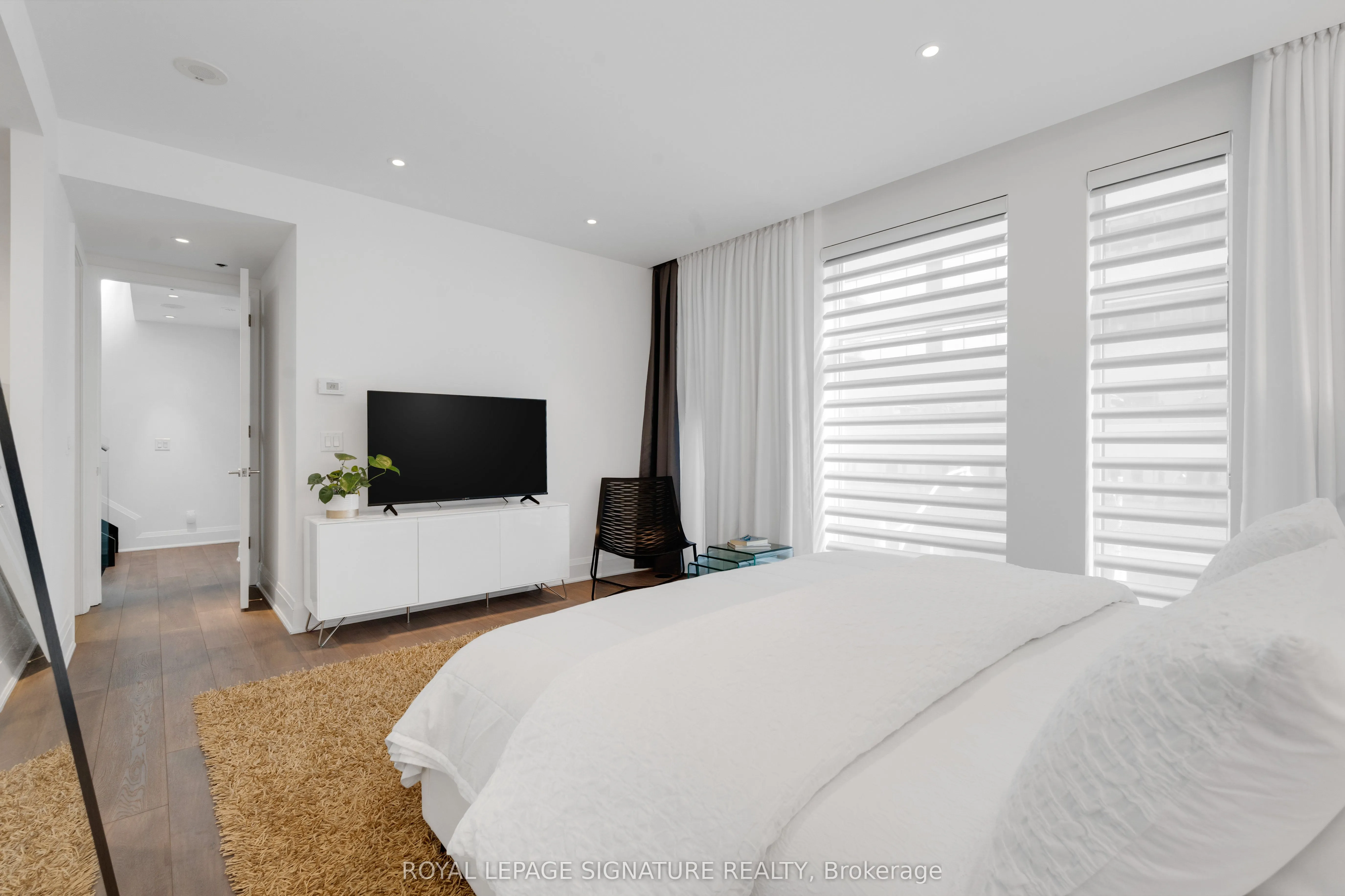 1078 Bay Street, #13