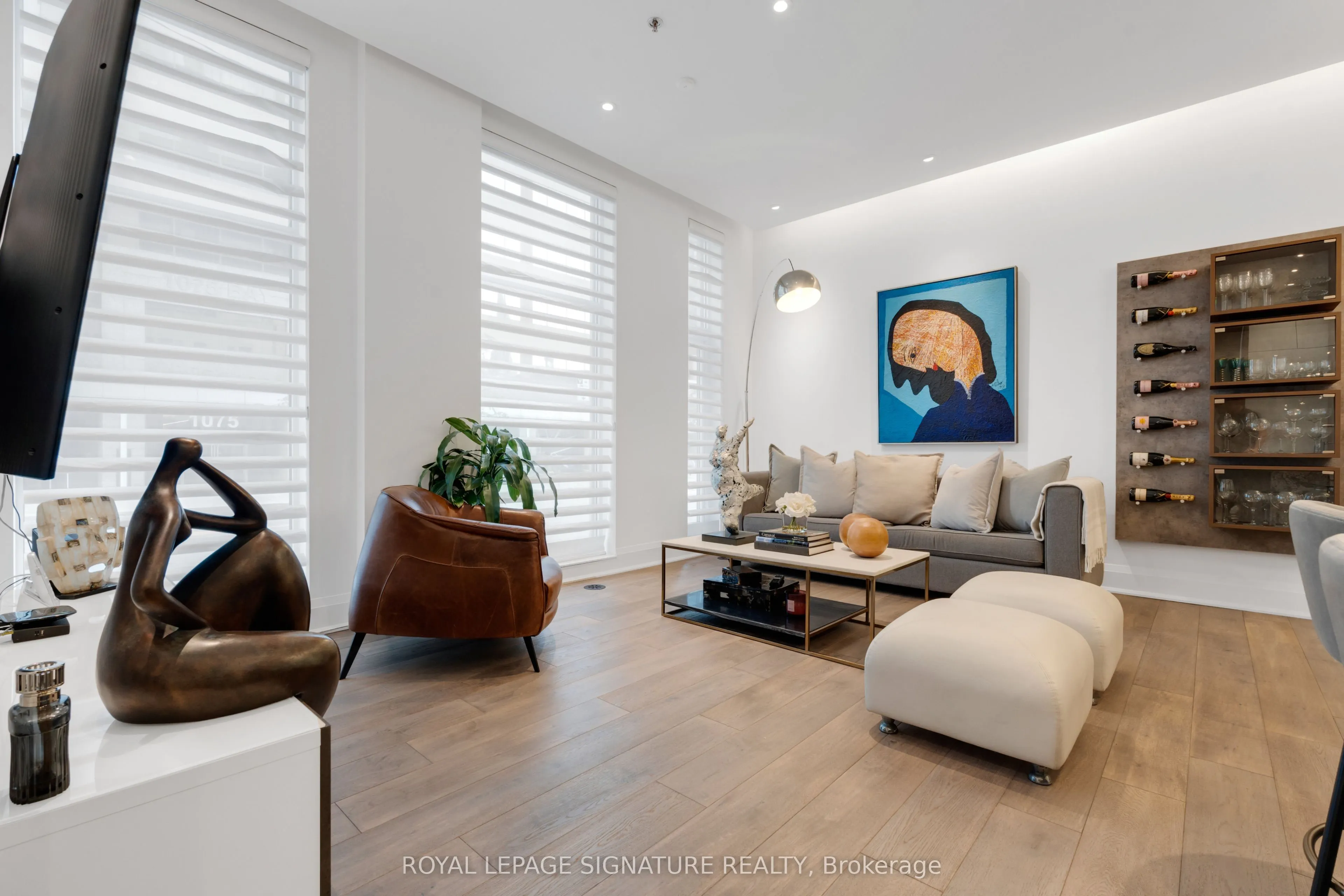 1078 Bay Street, #13