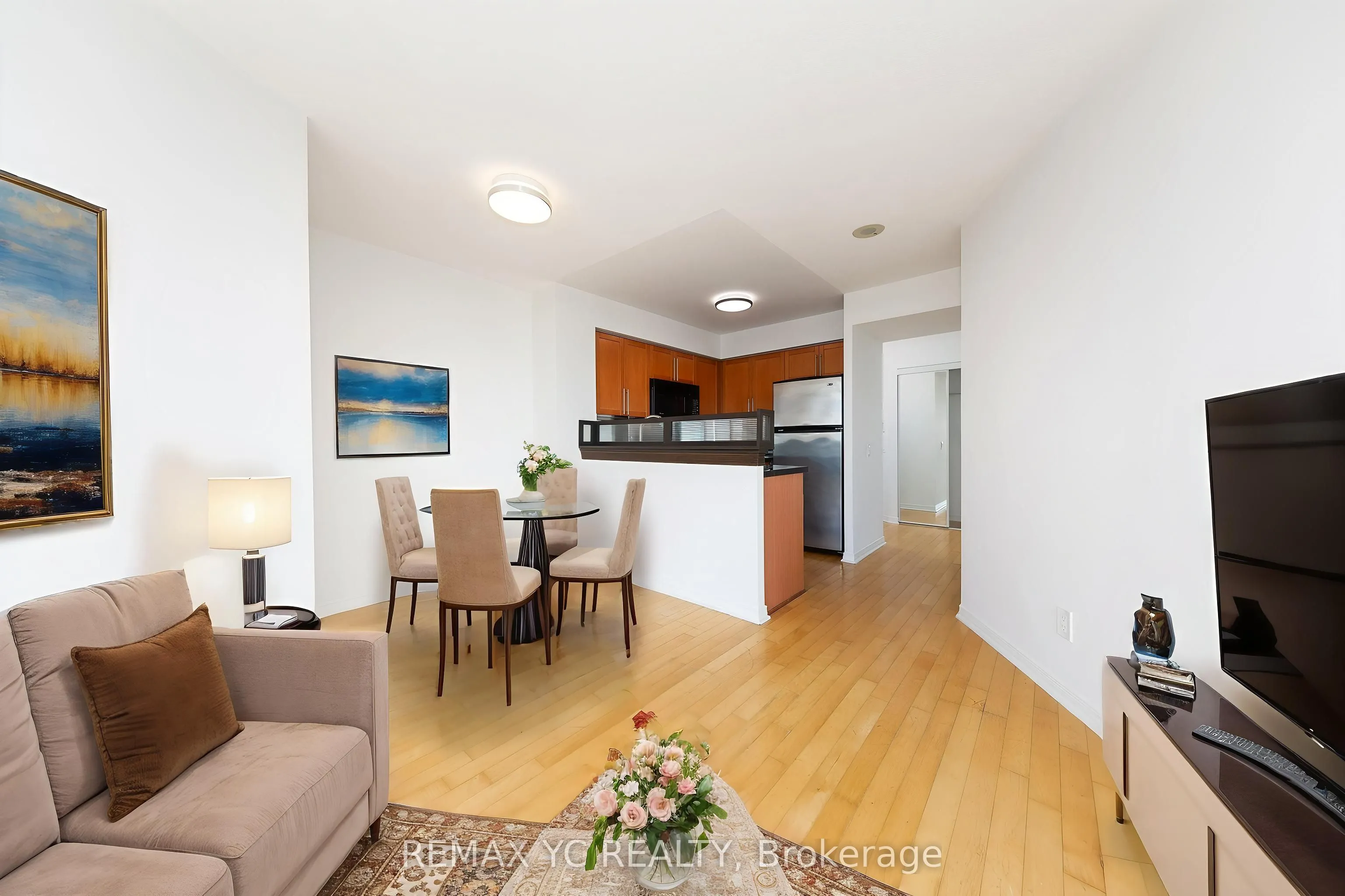28 Harrison Garden Boulevard, #1605