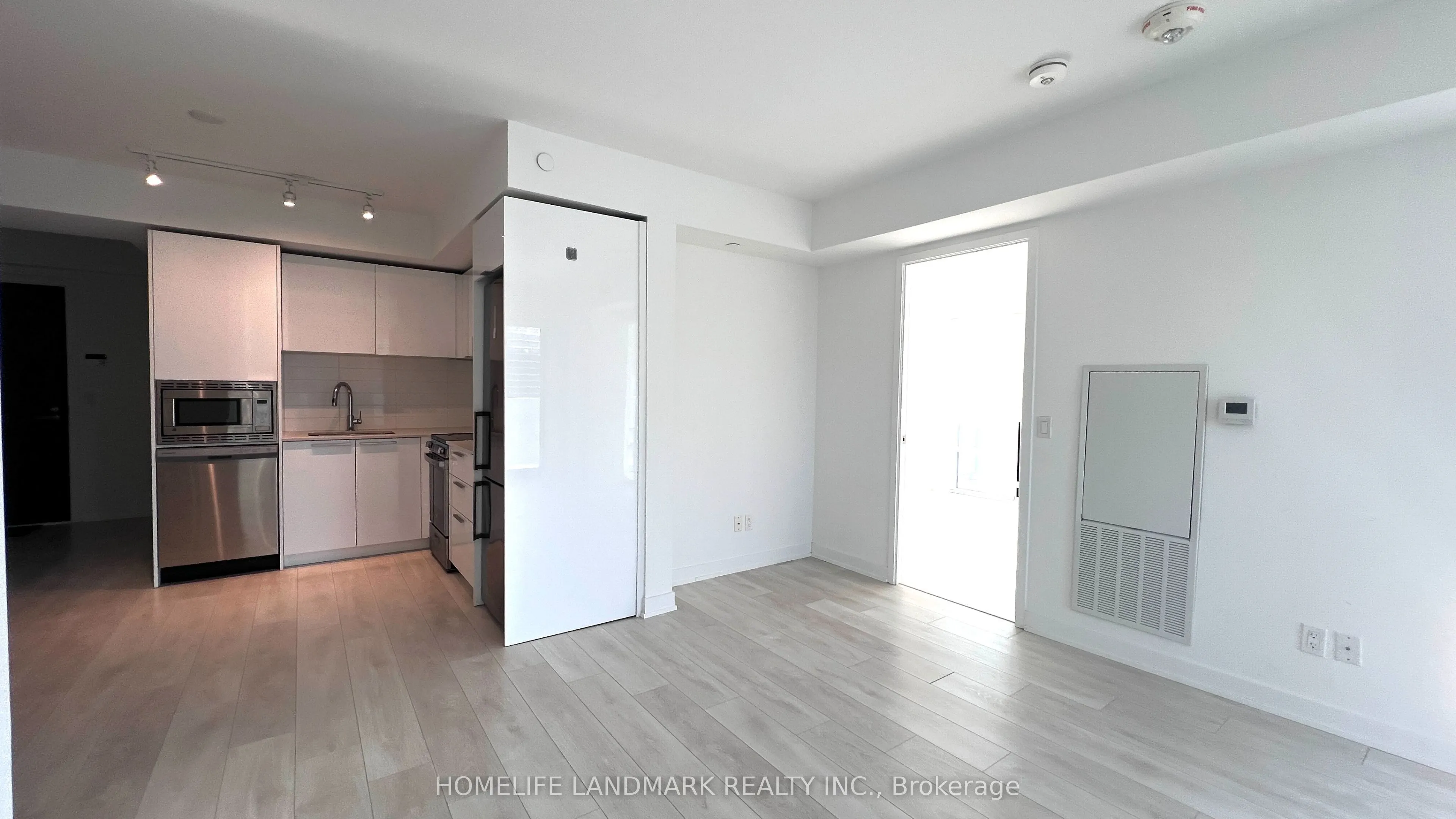 501 Yonge Street, #2009
