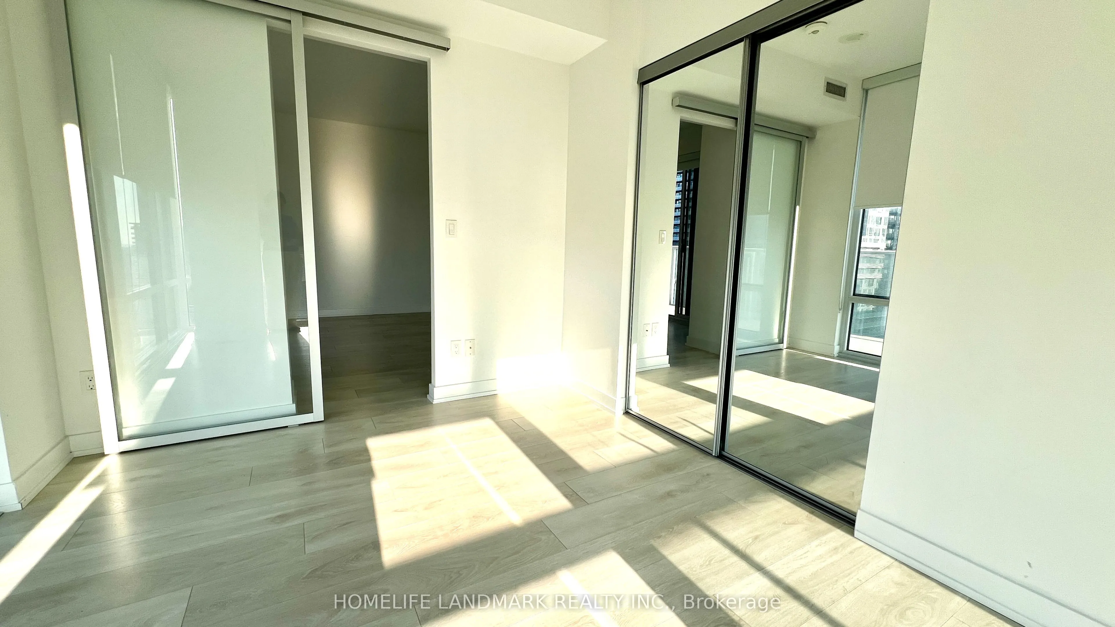 501 Yonge Street, #2009