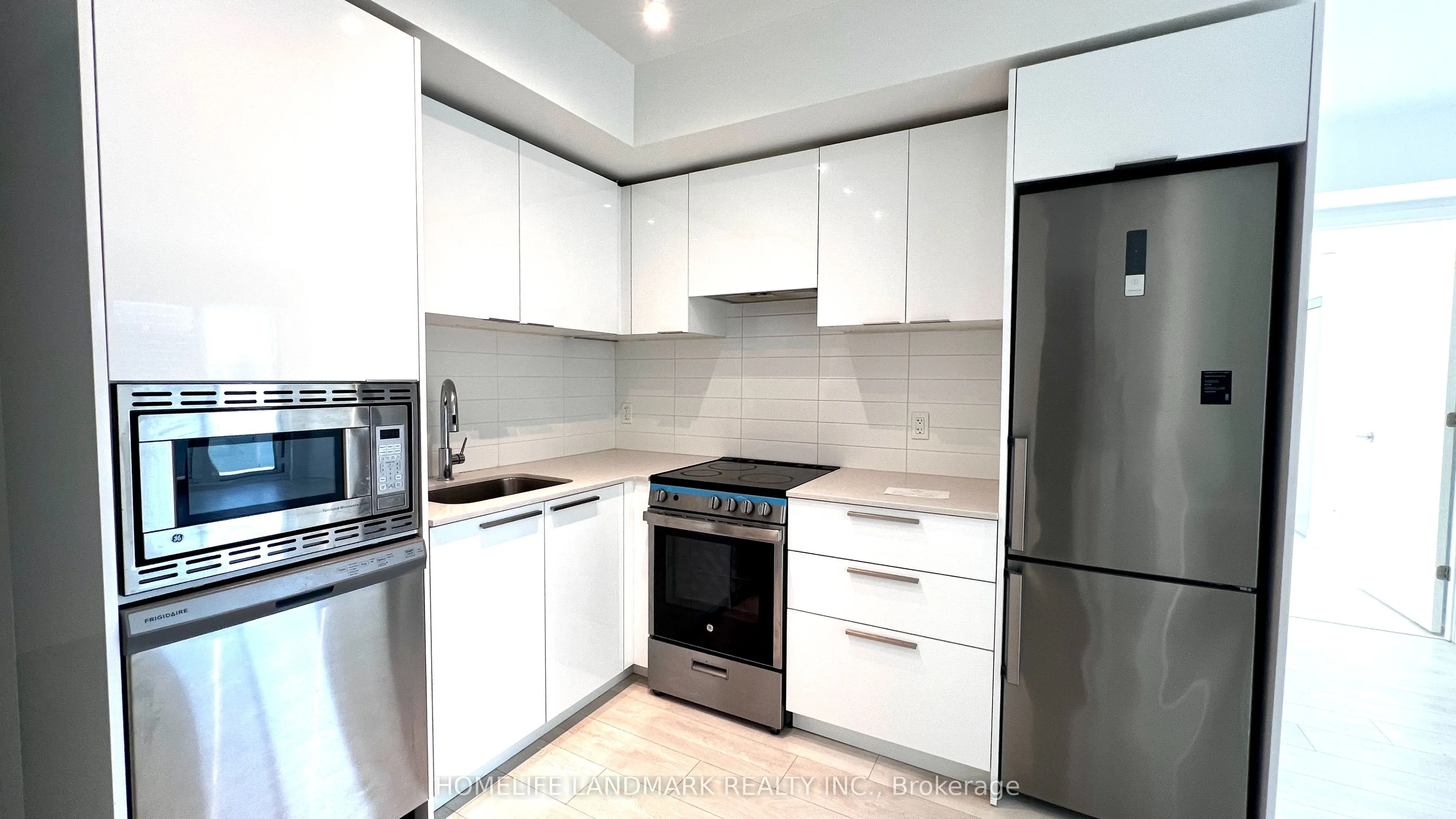 501 Yonge Street, #2009
