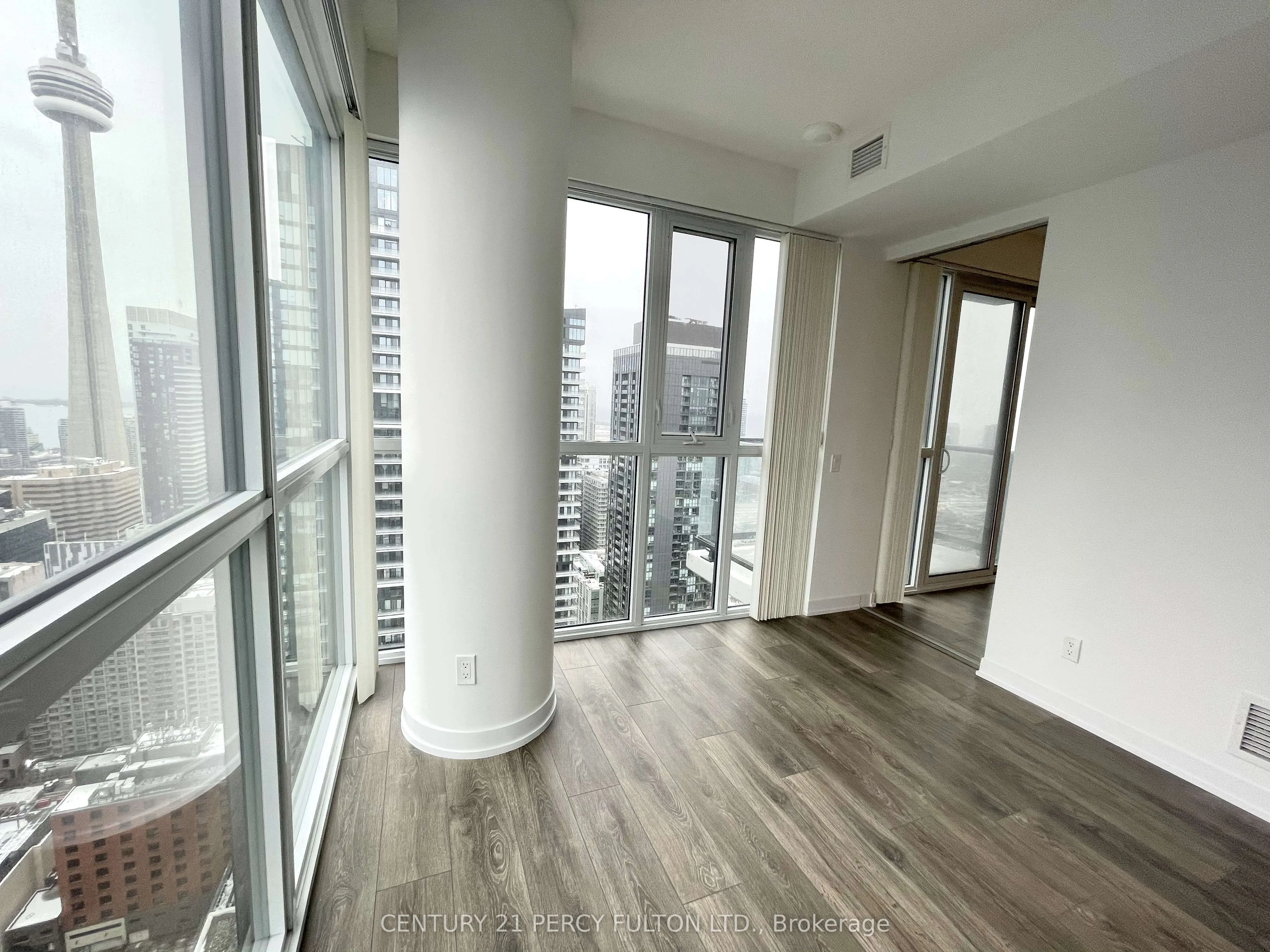 87 Peter Street, #4013