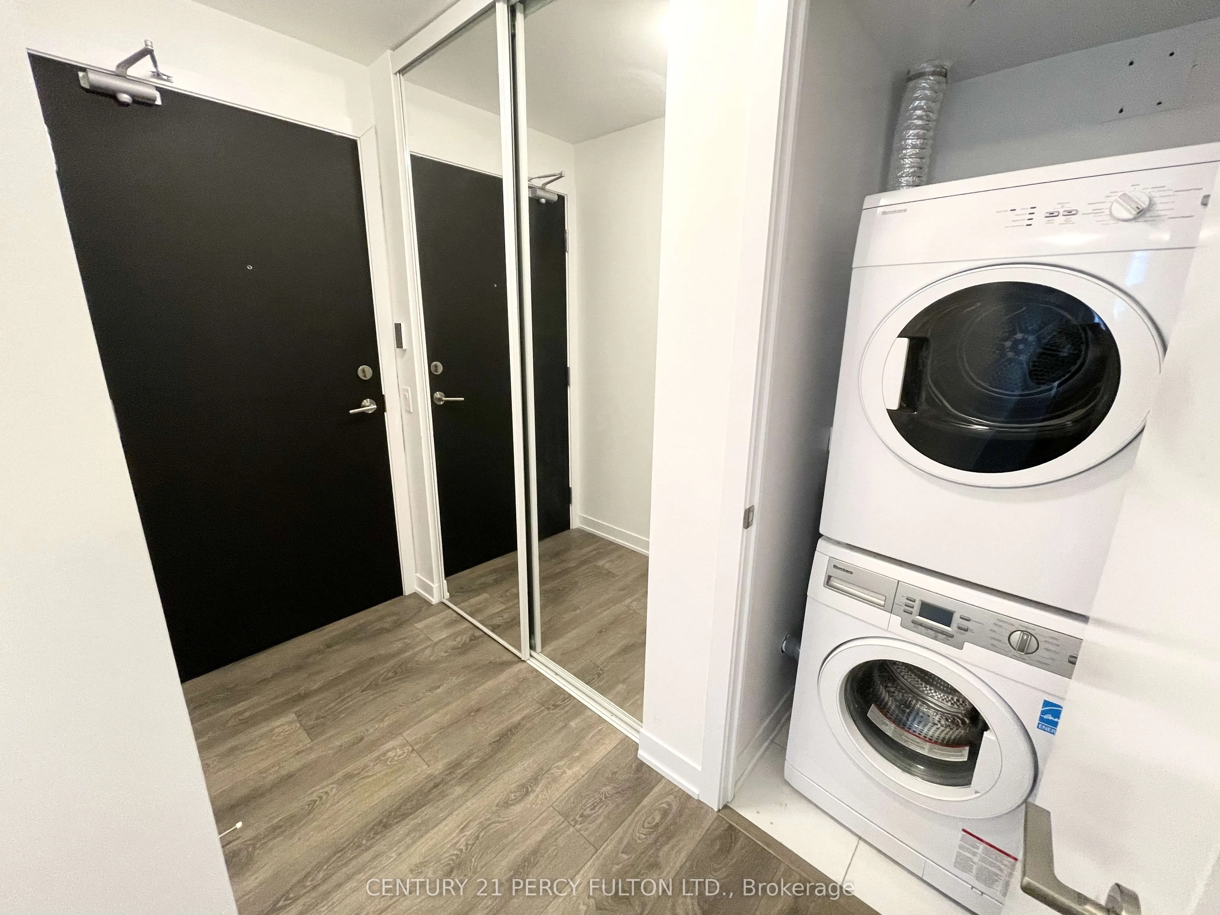 87 Peter Street, #4013