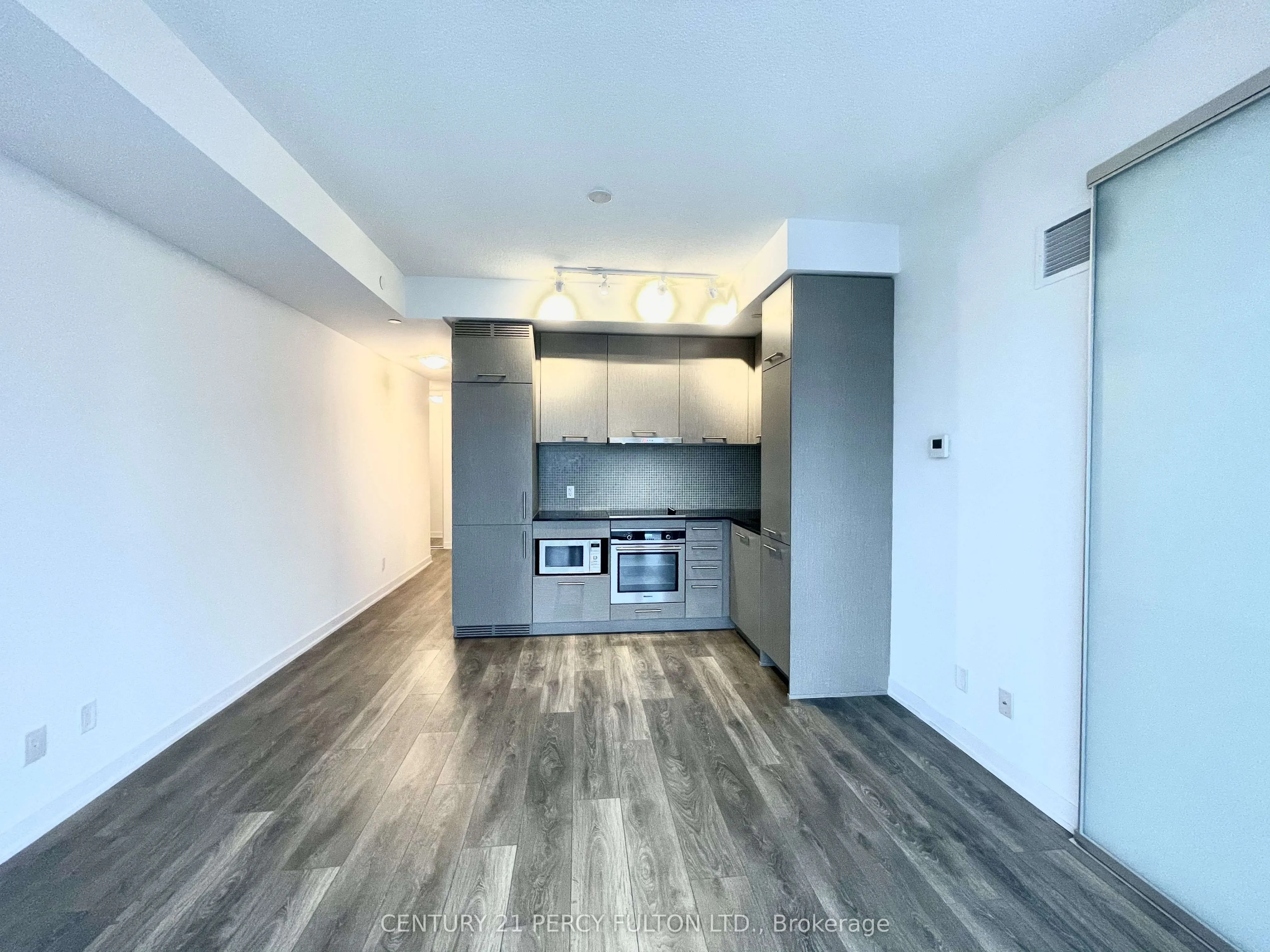 87 Peter Street, #4013