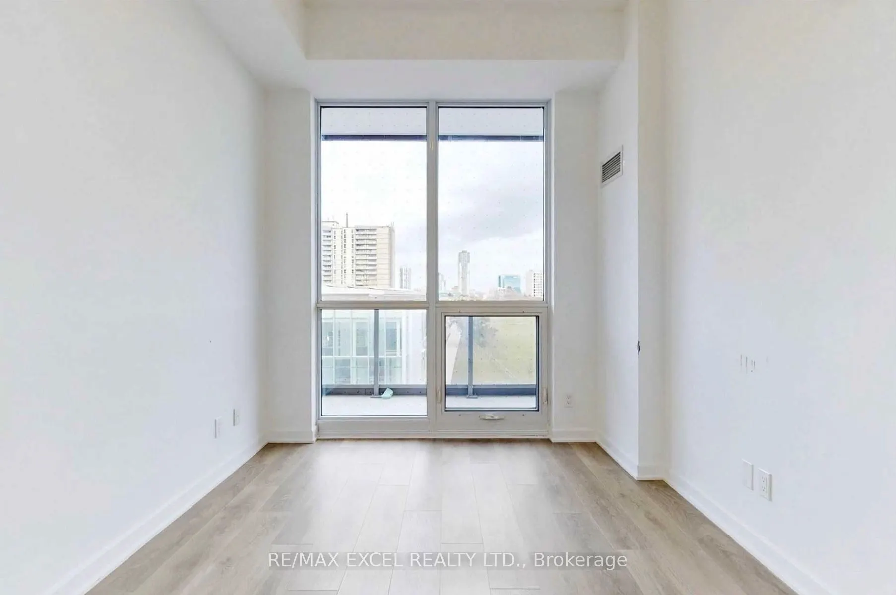 38 Forest Manor Road, #307