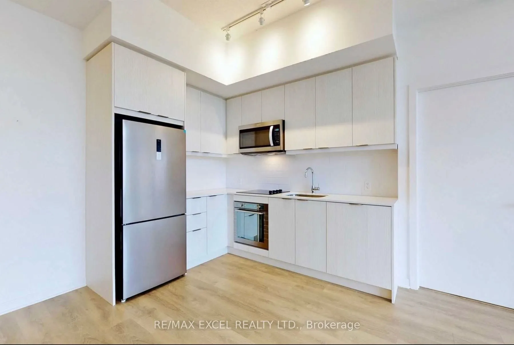 38 Forest Manor Road, #307