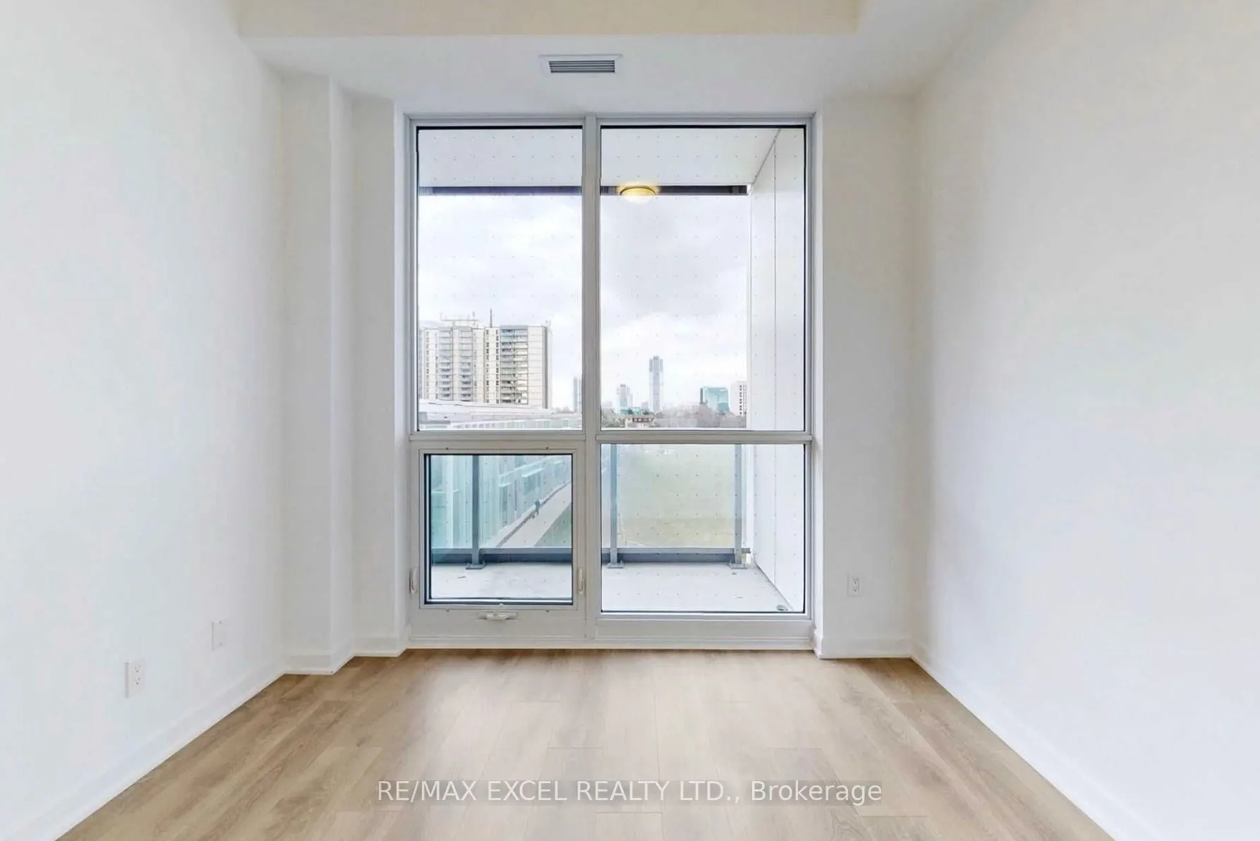 38 Forest Manor Road, #307