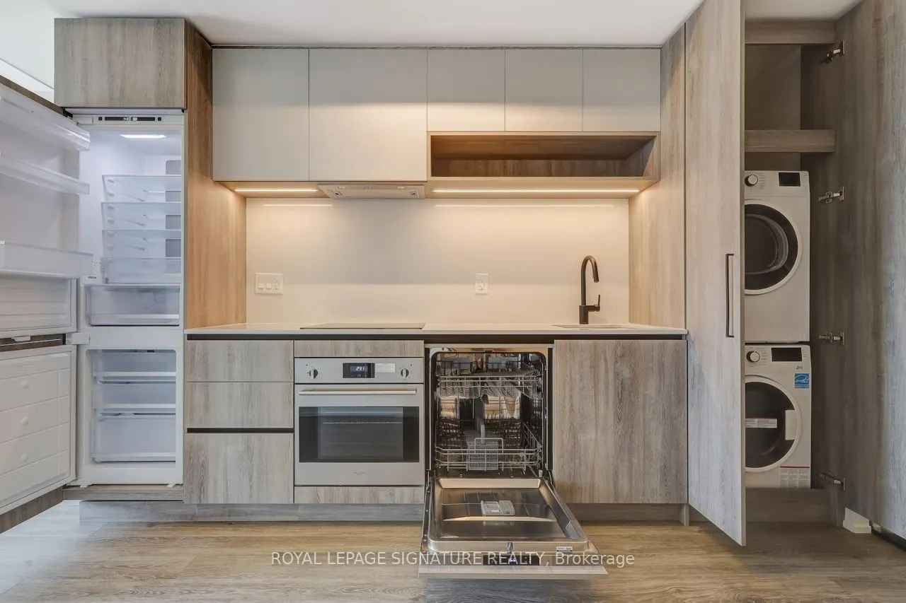 181 Sterling Road, #611