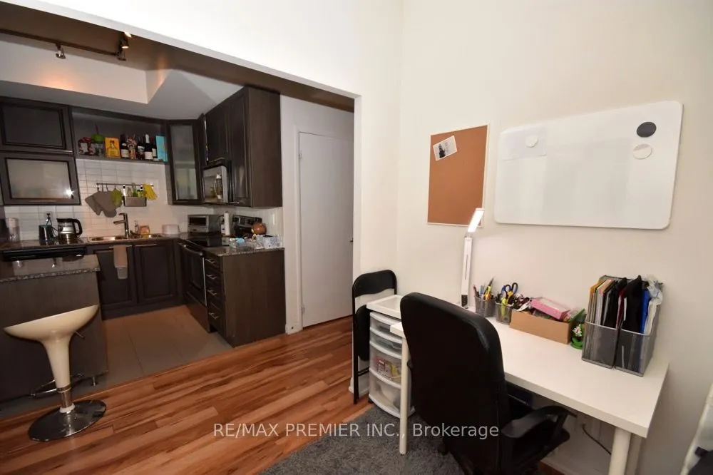 500 Sherbourne Street, #1805