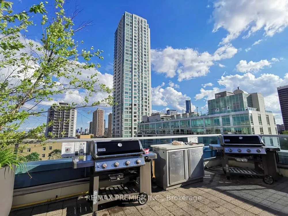 500 Sherbourne Street, #1805