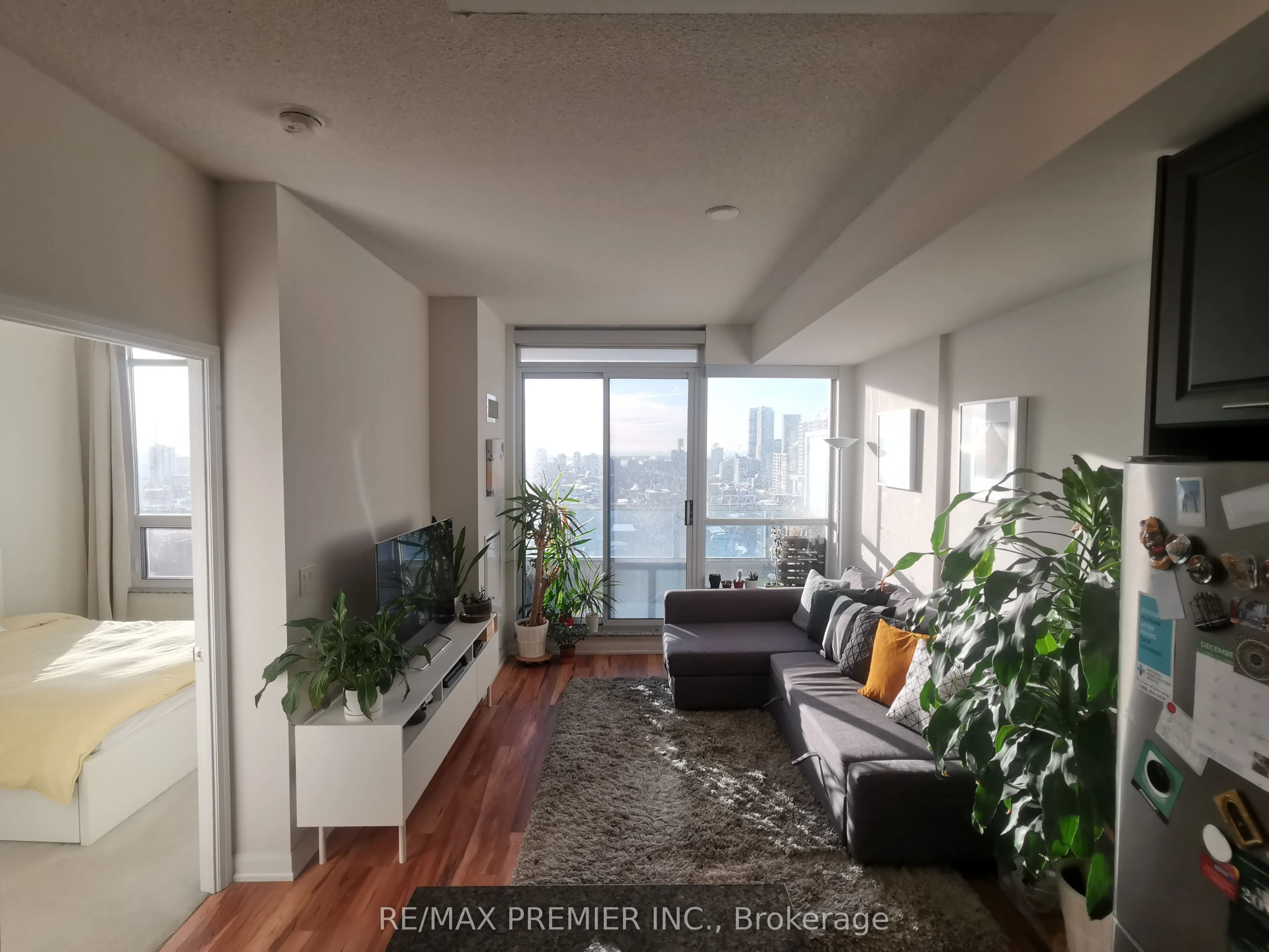 500 Sherbourne Street, #1805