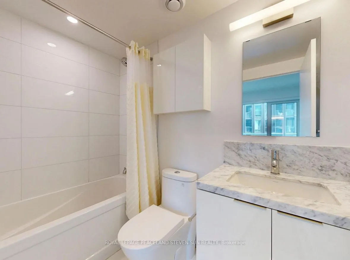 230 Simcoe Street, #3019