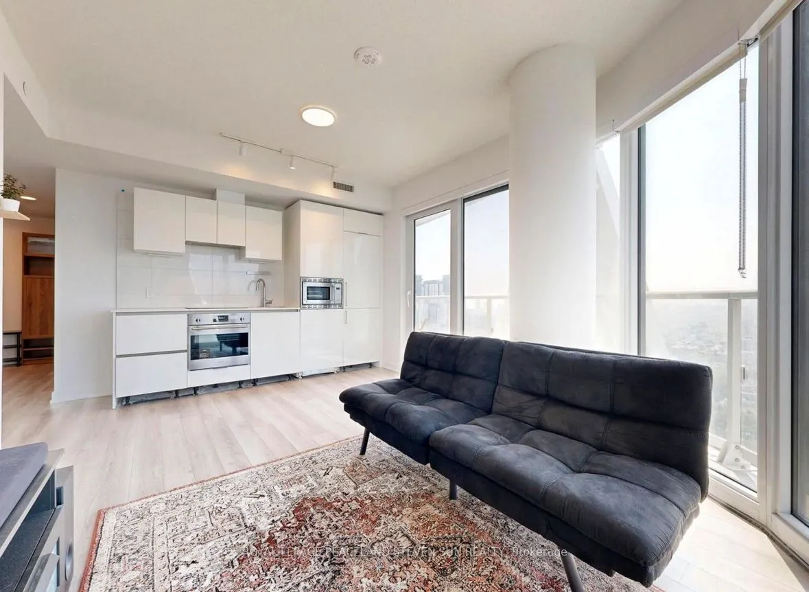 230 Simcoe Street, #3019