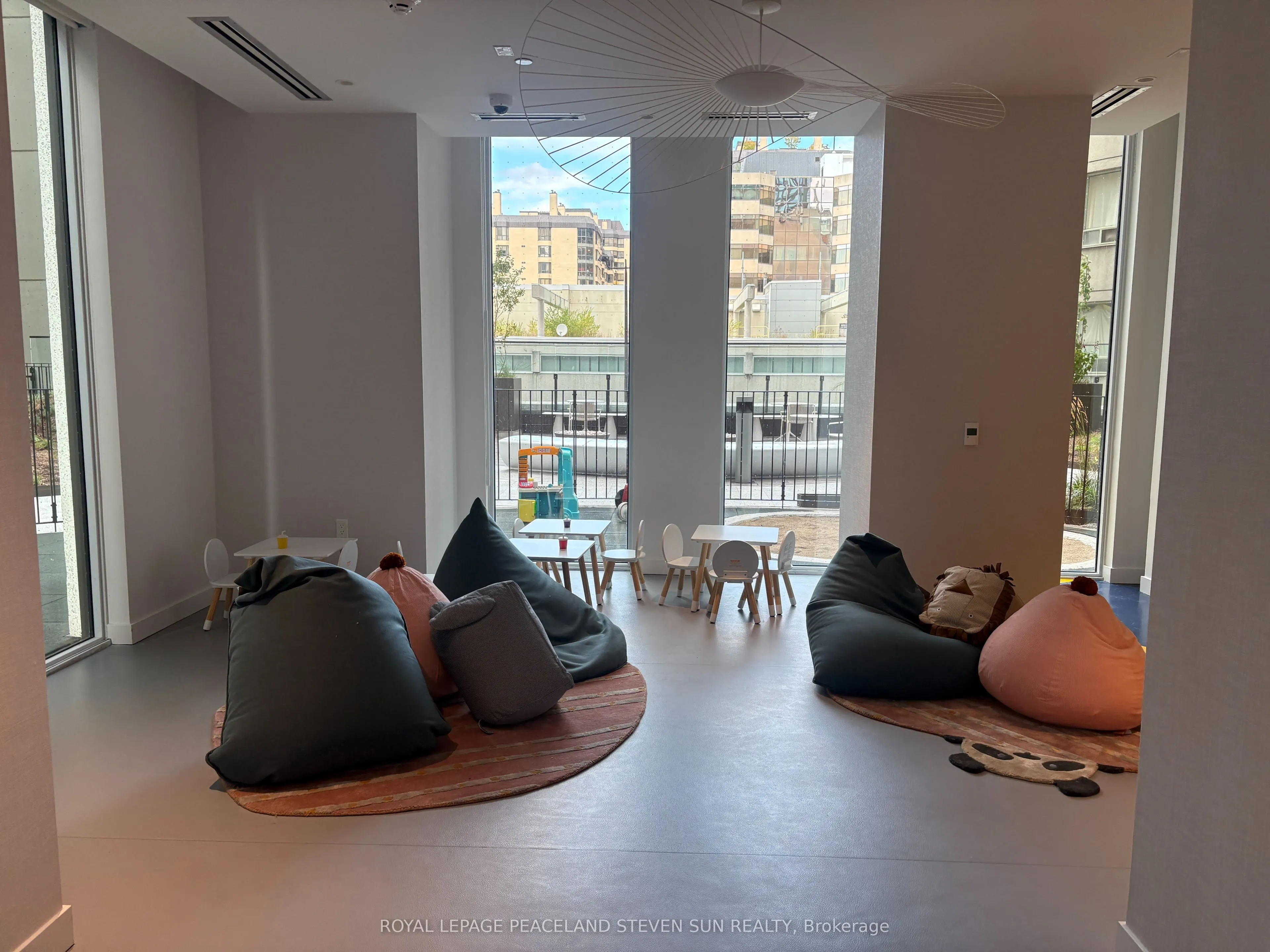 230 Simcoe Street, #3019