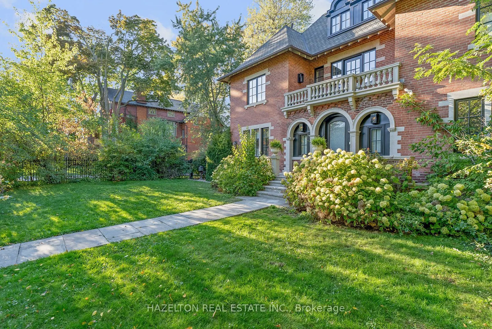 62 Maple Avenue