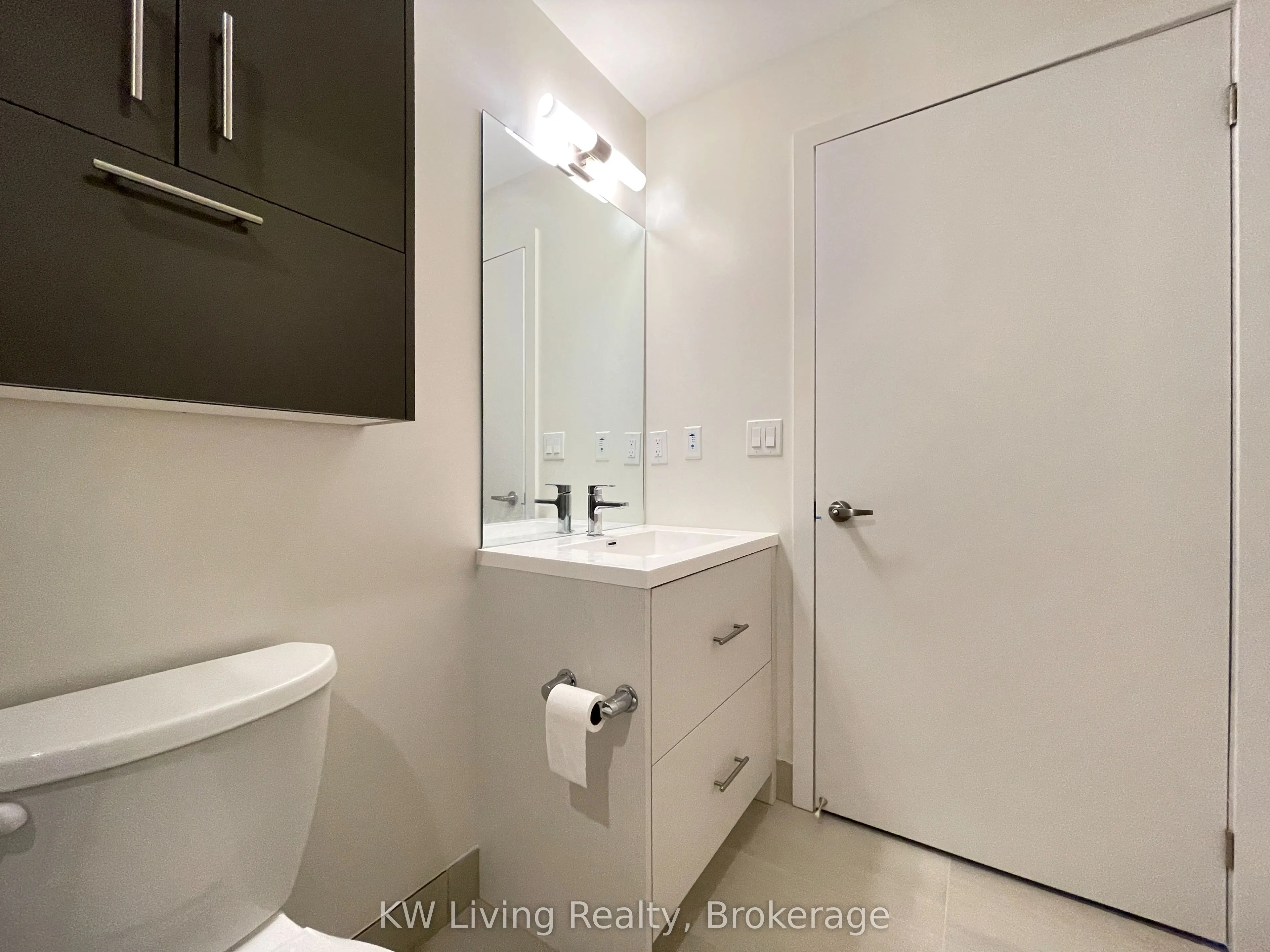 188 Fairview Mall Drive, #1901