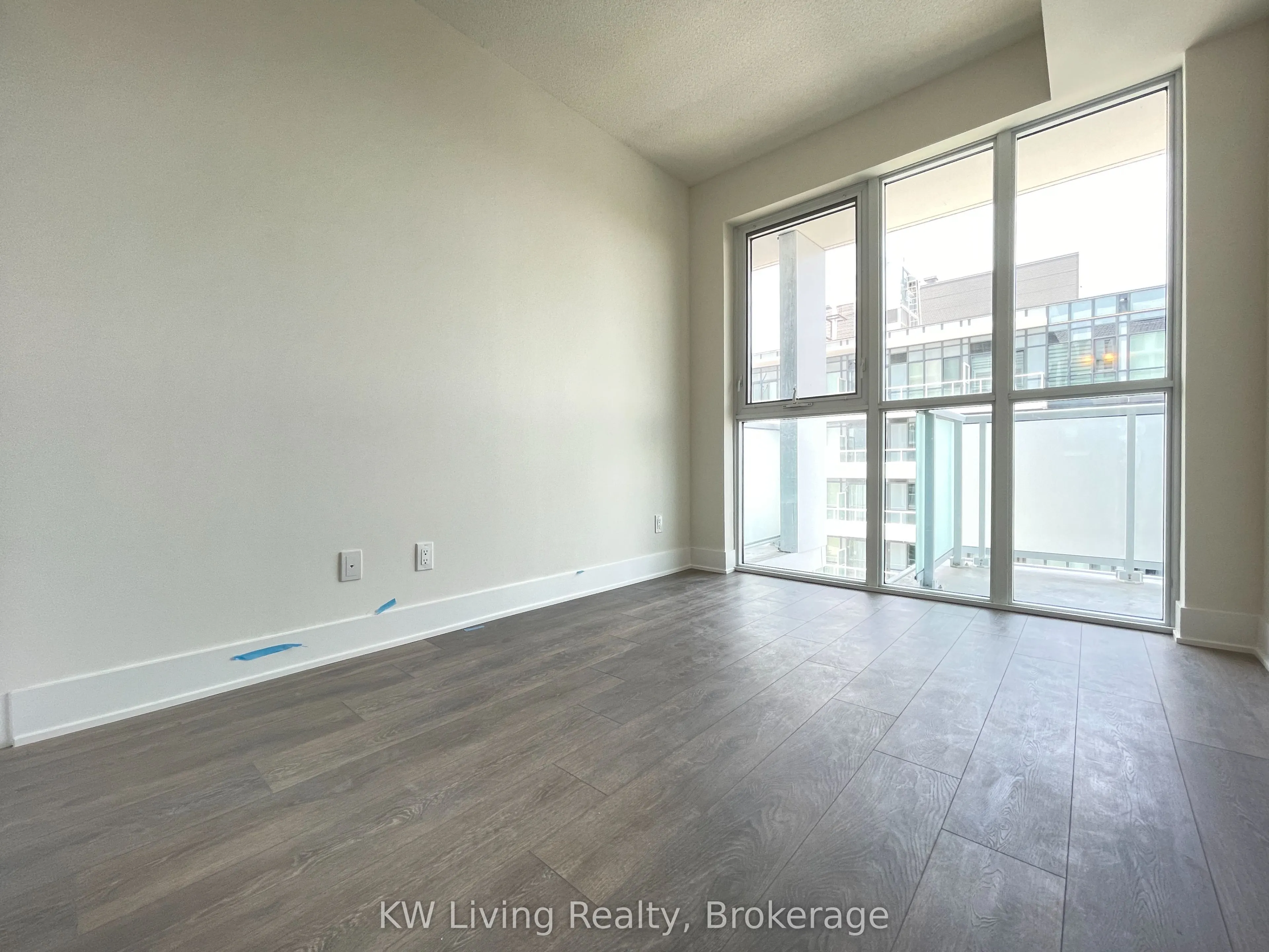 188 Fairview Mall Drive, #1901