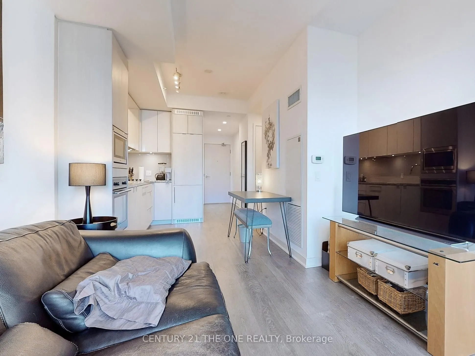 115 Blue Jays Way, #3301