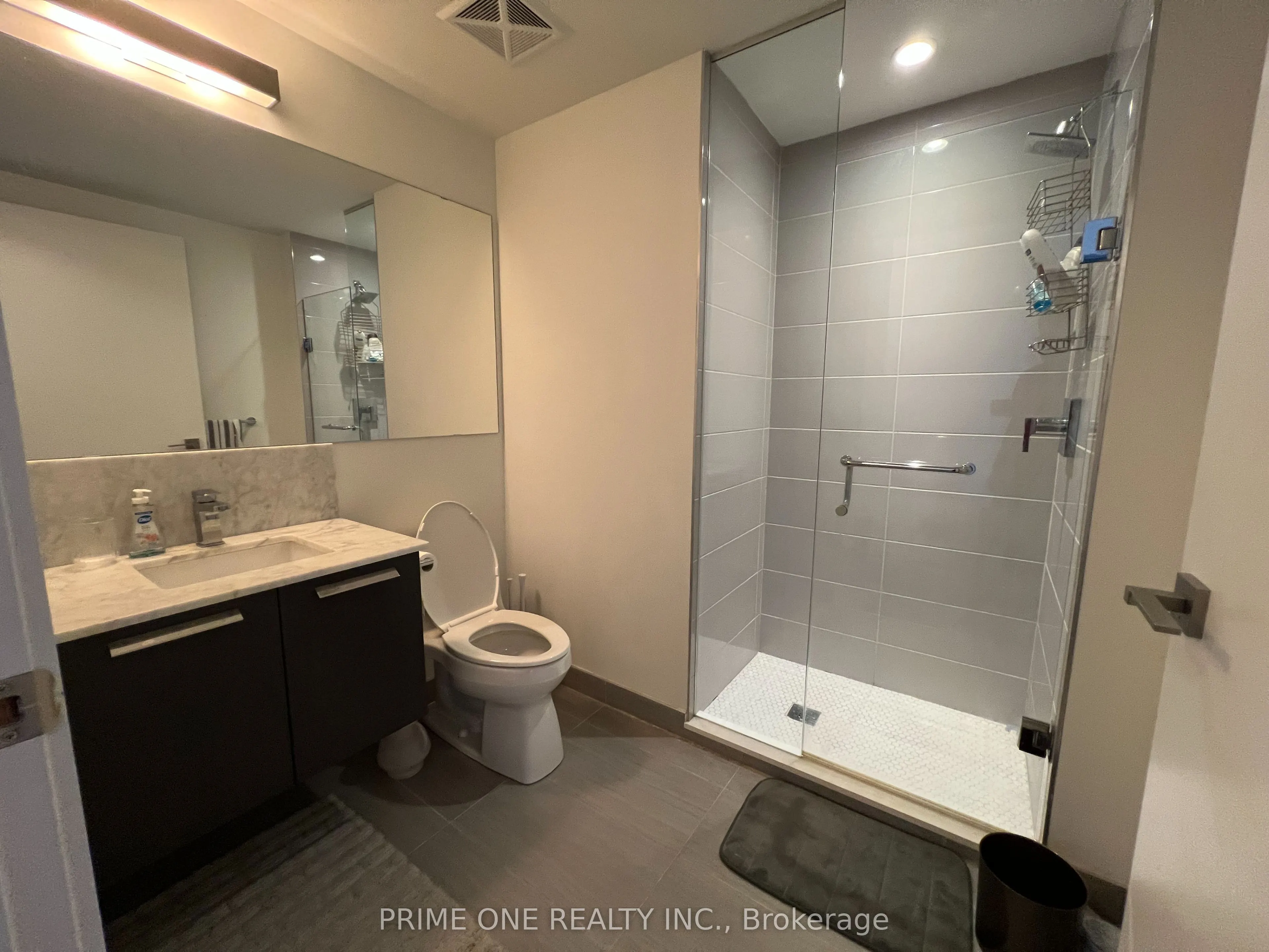 28 Wellesley Street E, #2507