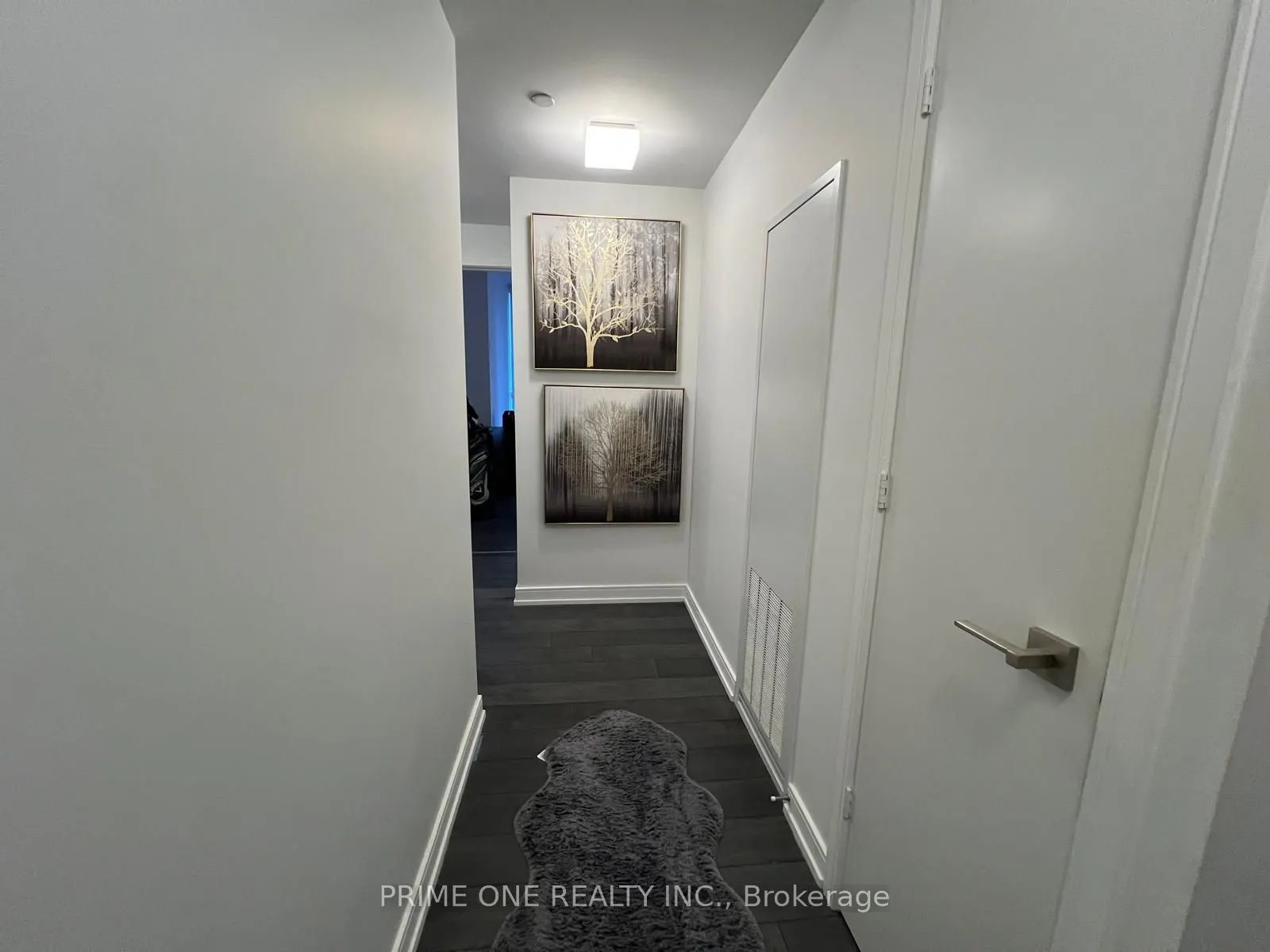28 Wellesley Street E, #2507