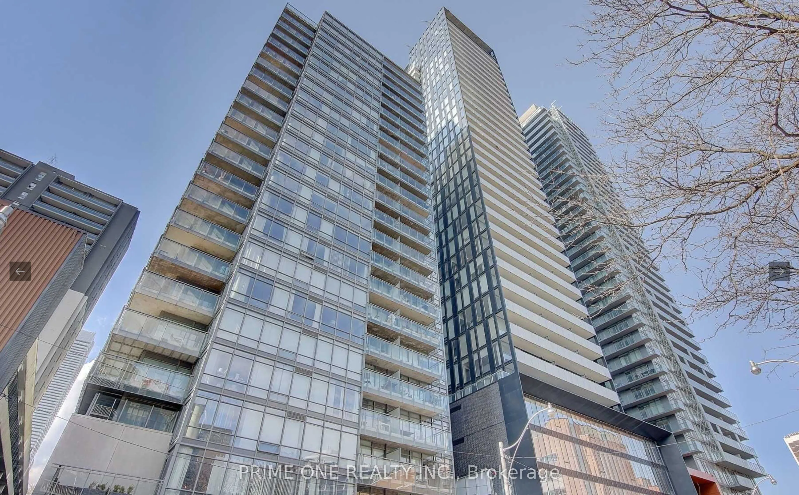 28 Wellesley Street E, #2507