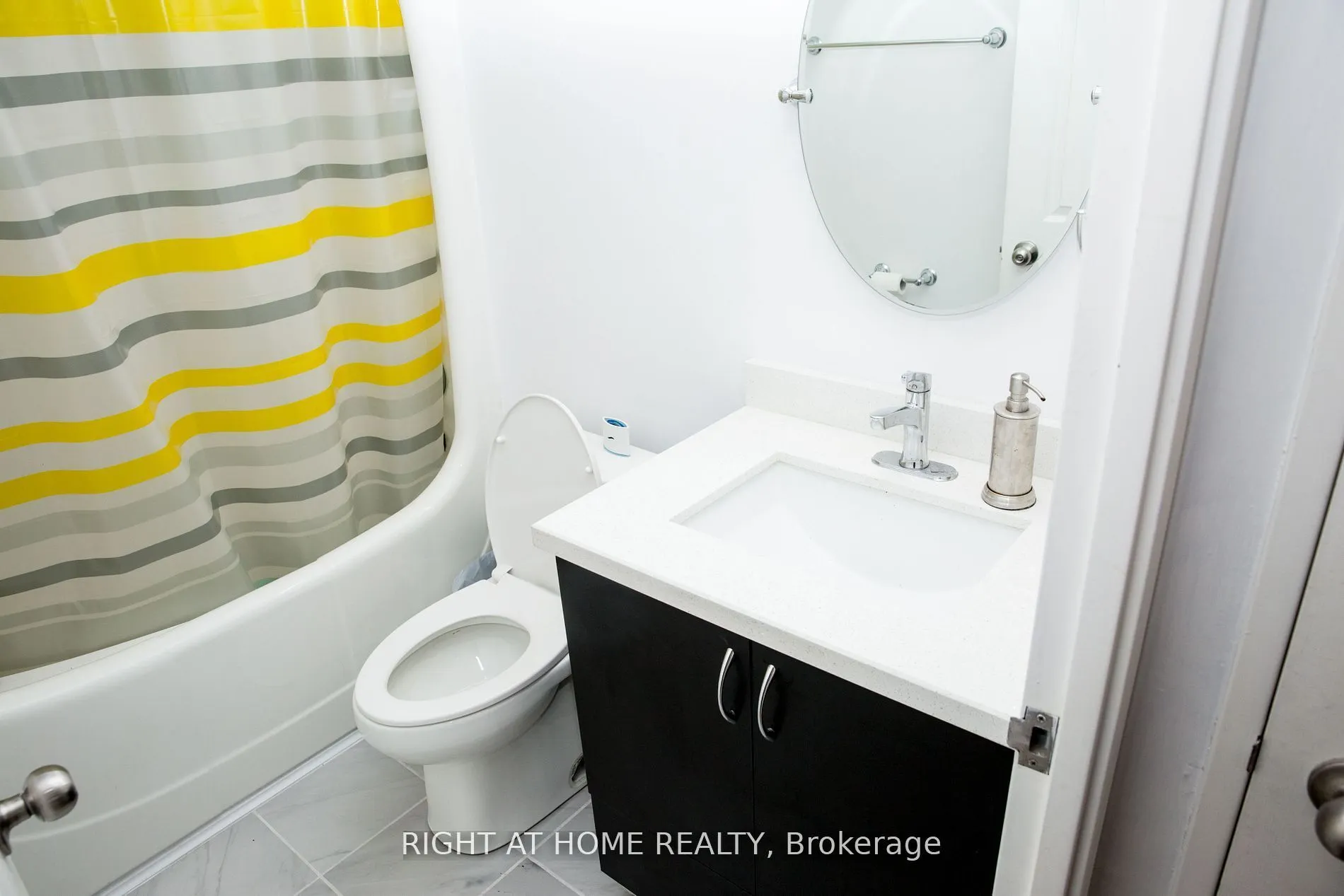 7 Bishop Avenue, #1104