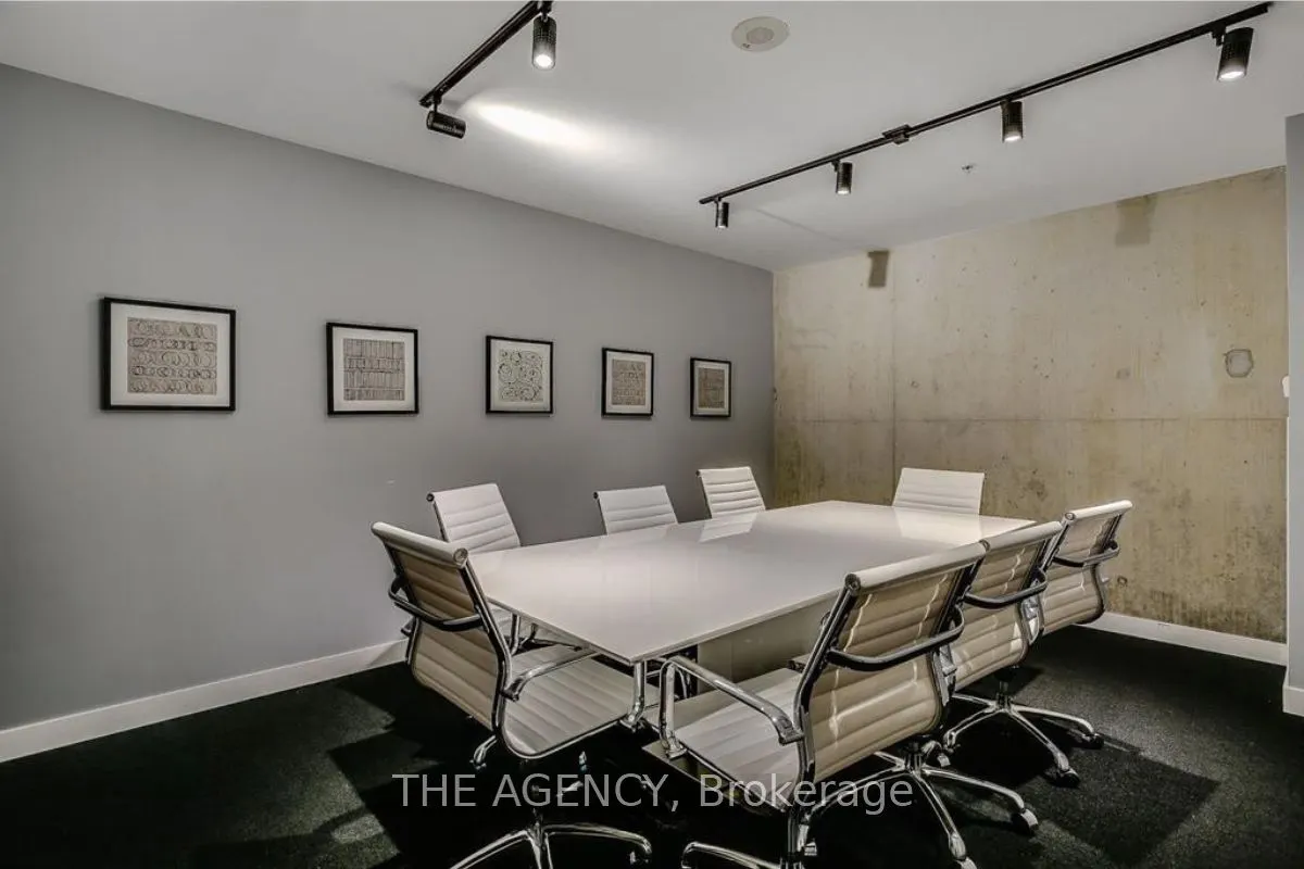 39 Brant Street, #512