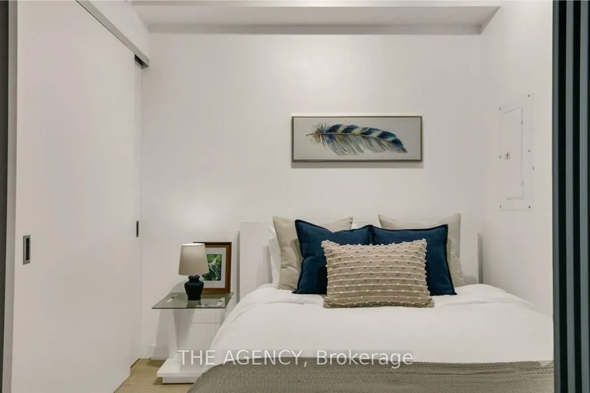 39 Brant Street, #512