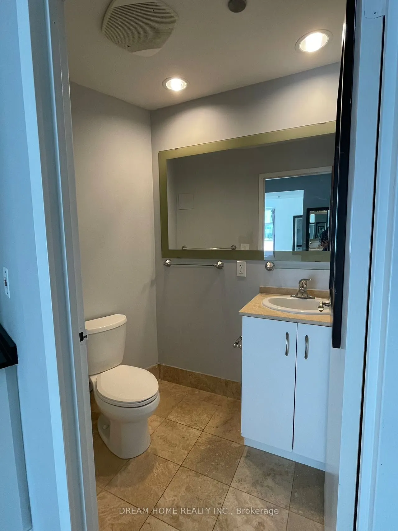 1 King Street W, #1705