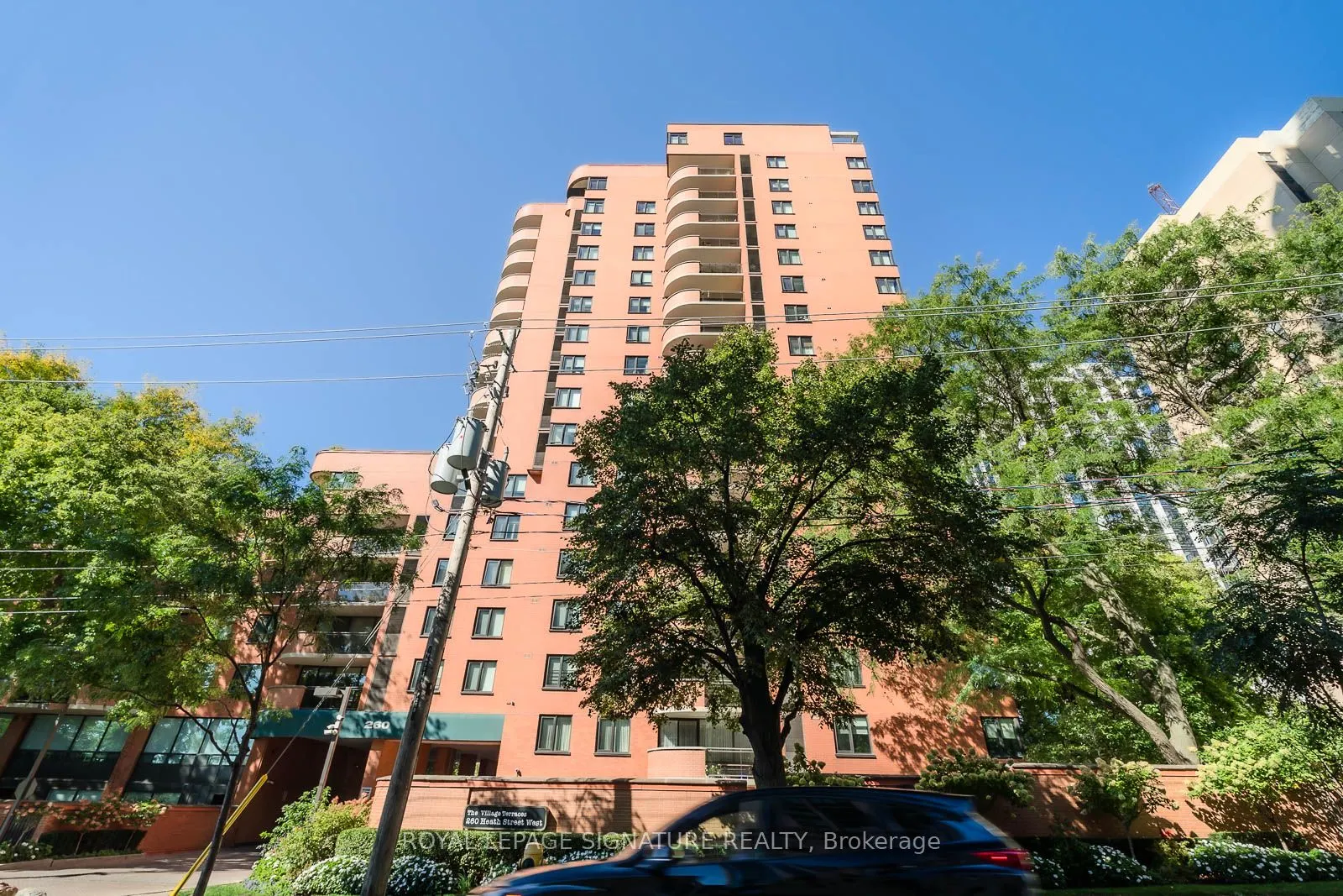 260 Heath Street W, #504
