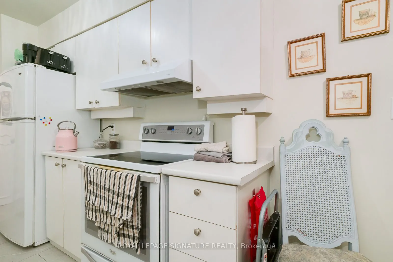260 Heath Street W, #504