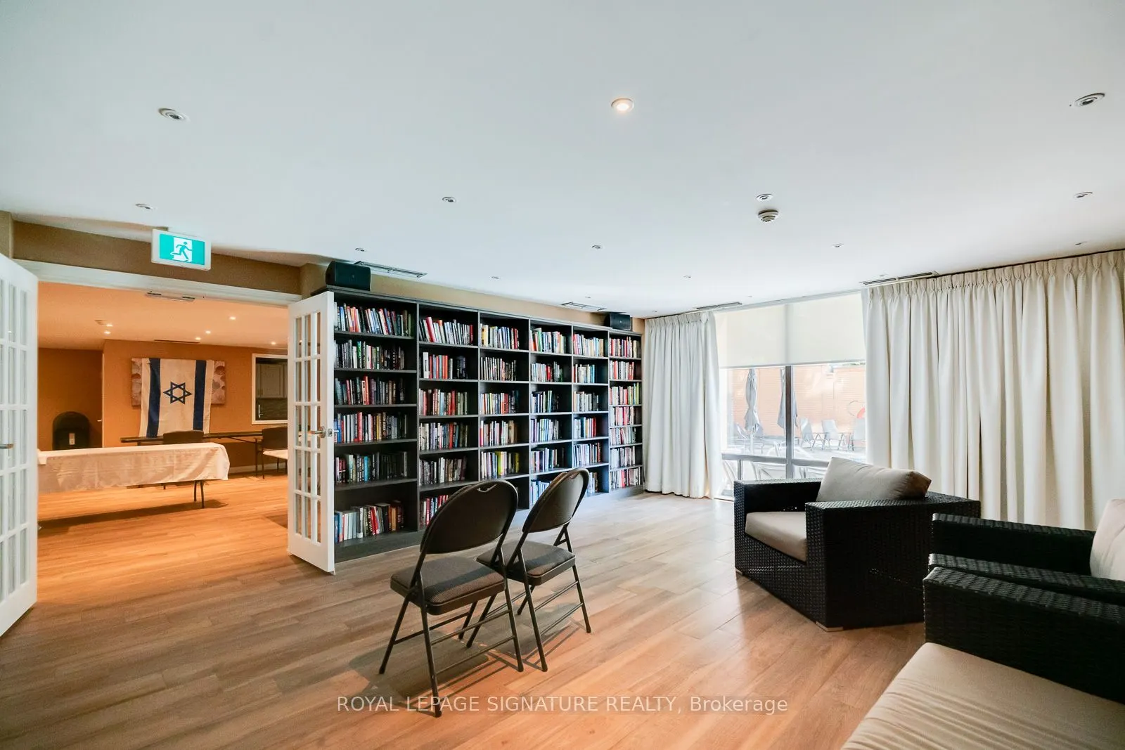 260 Heath Street W, #504
