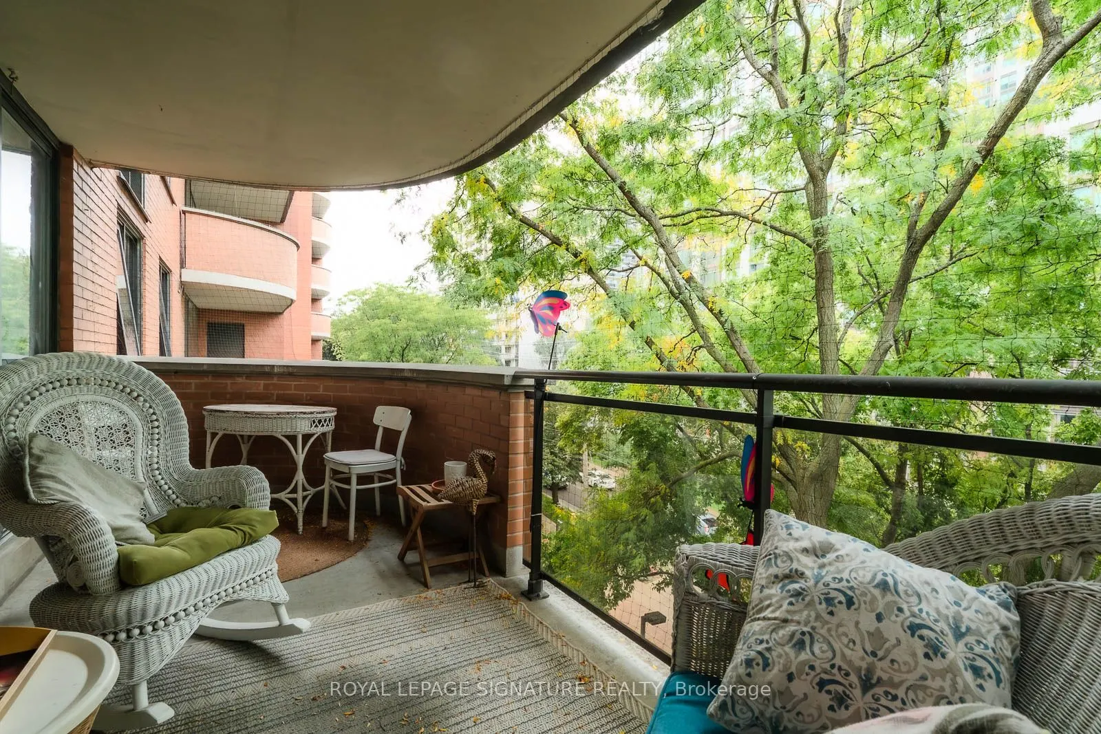260 Heath Street W, #504