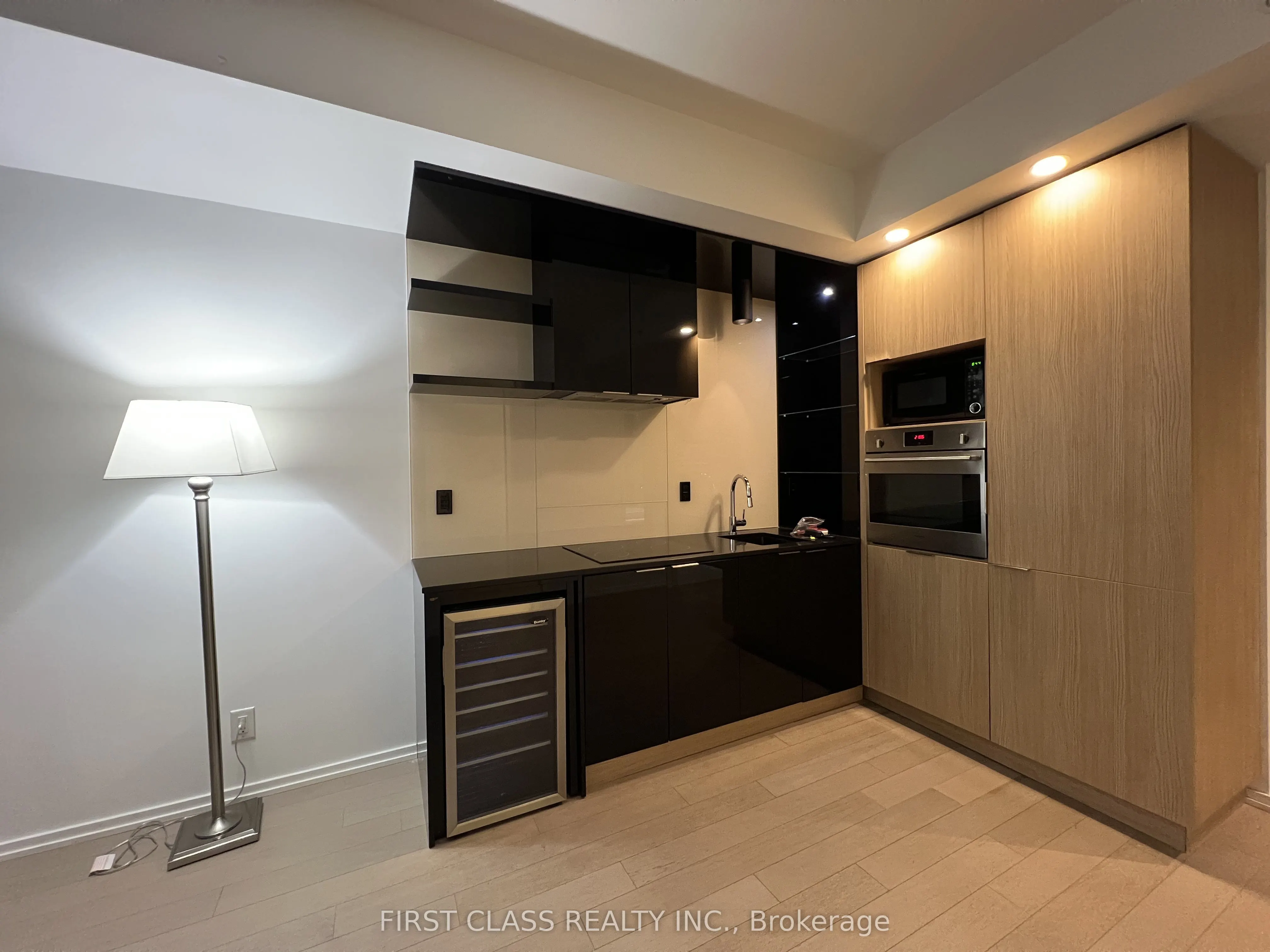 70 Temperance Street, #2208