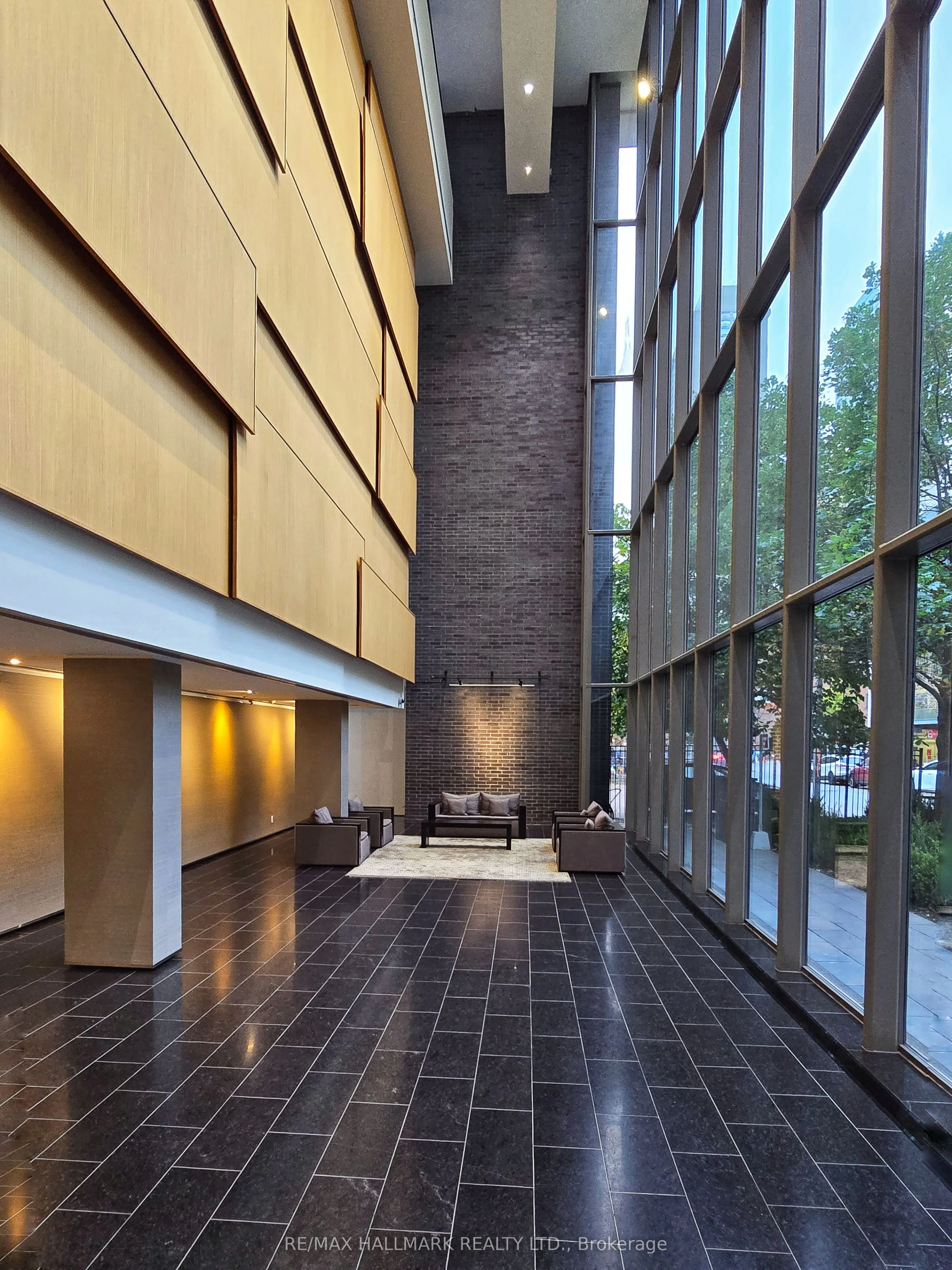 33 Charles st Street E, #1412