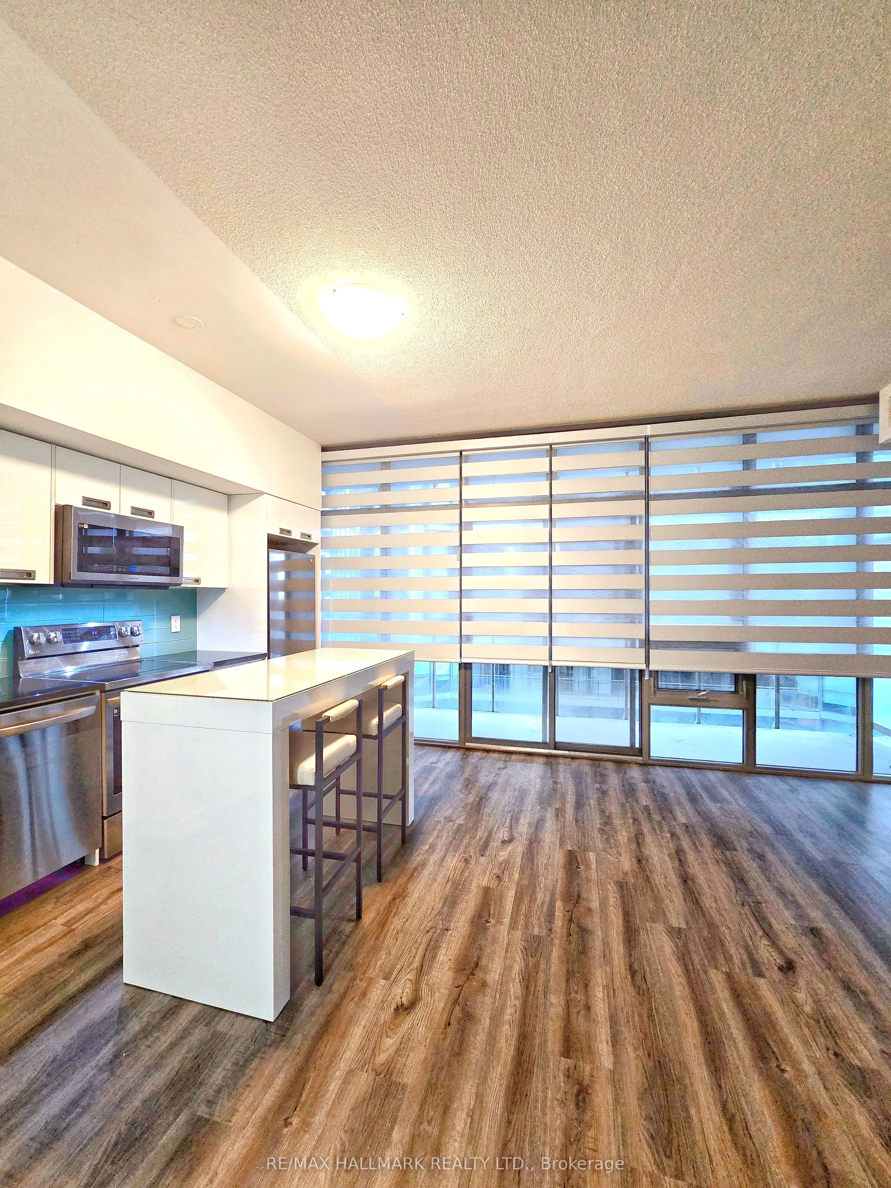 33 Charles st Street E, #1412