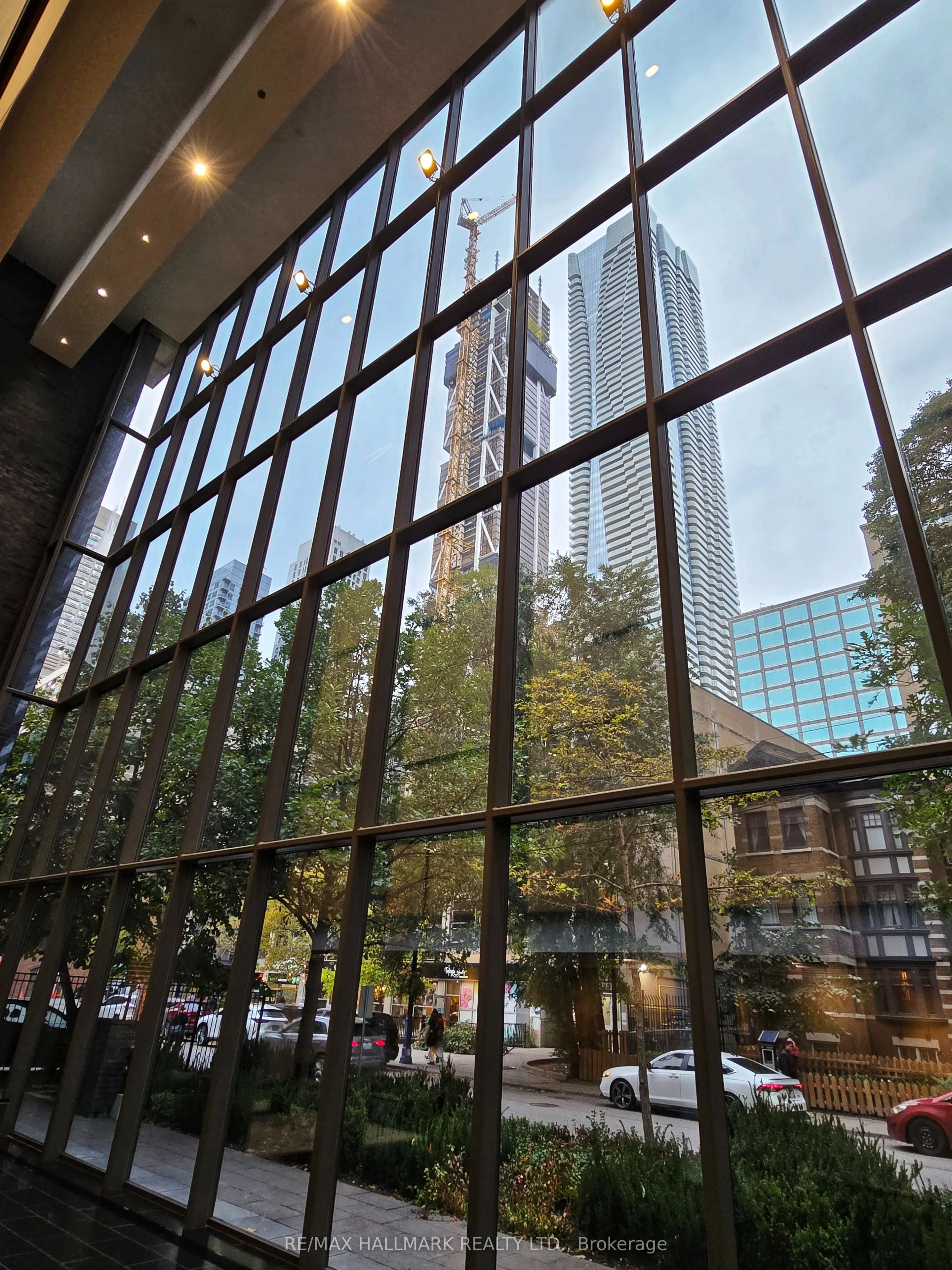 33 Charles st Street E, #1412