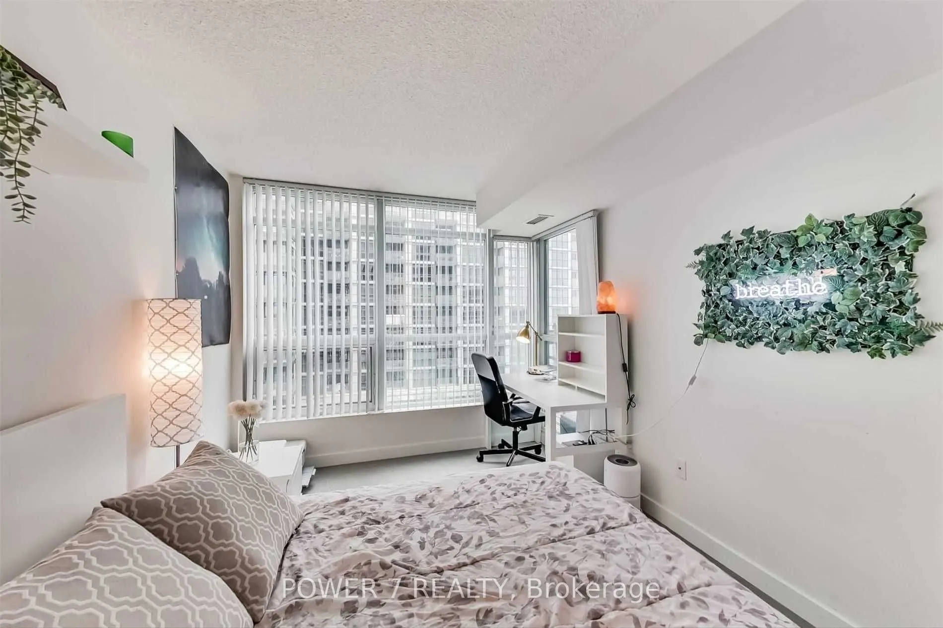 15 Singer Court, #611