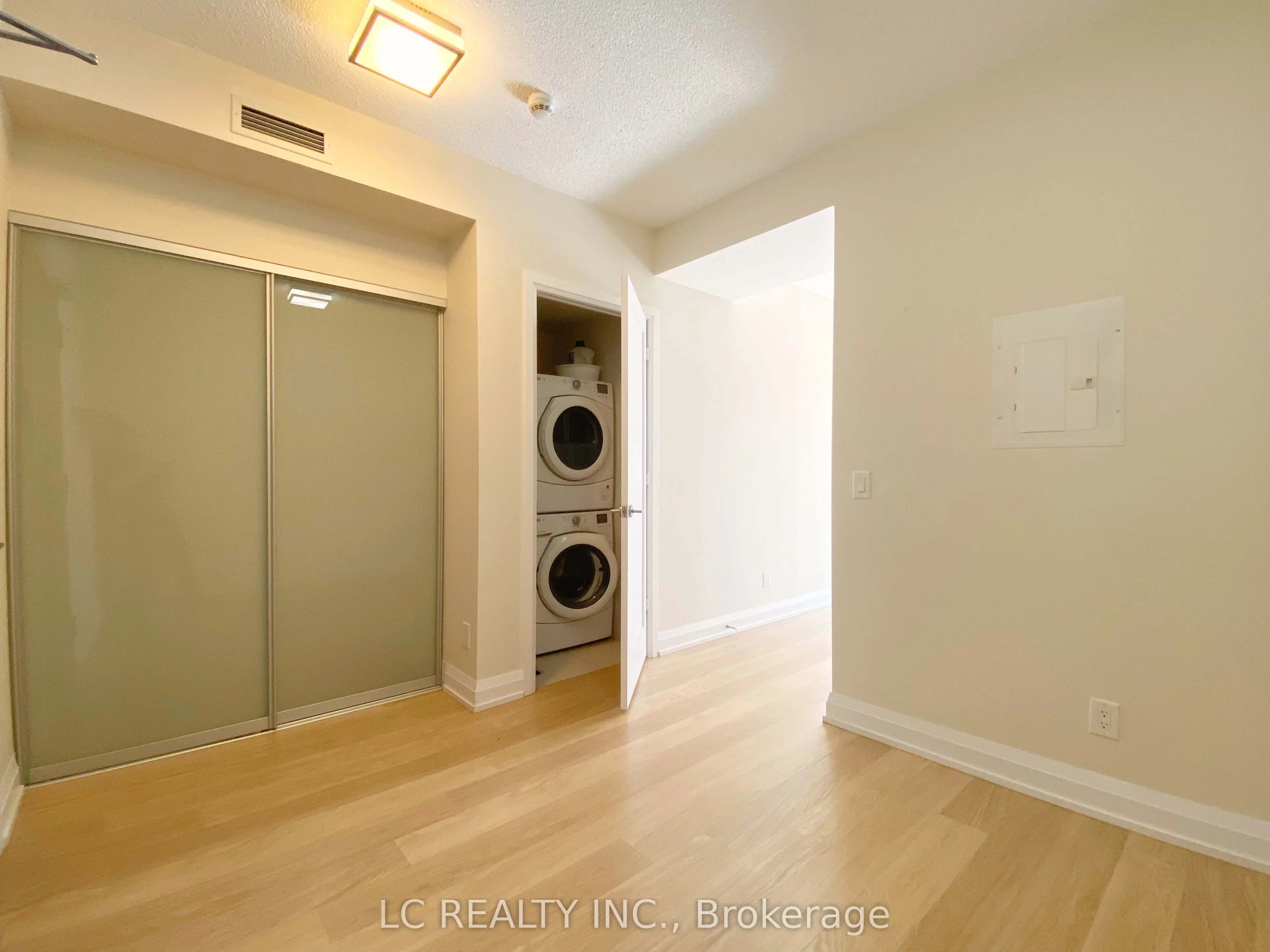 2 Anndale Drive, #1309