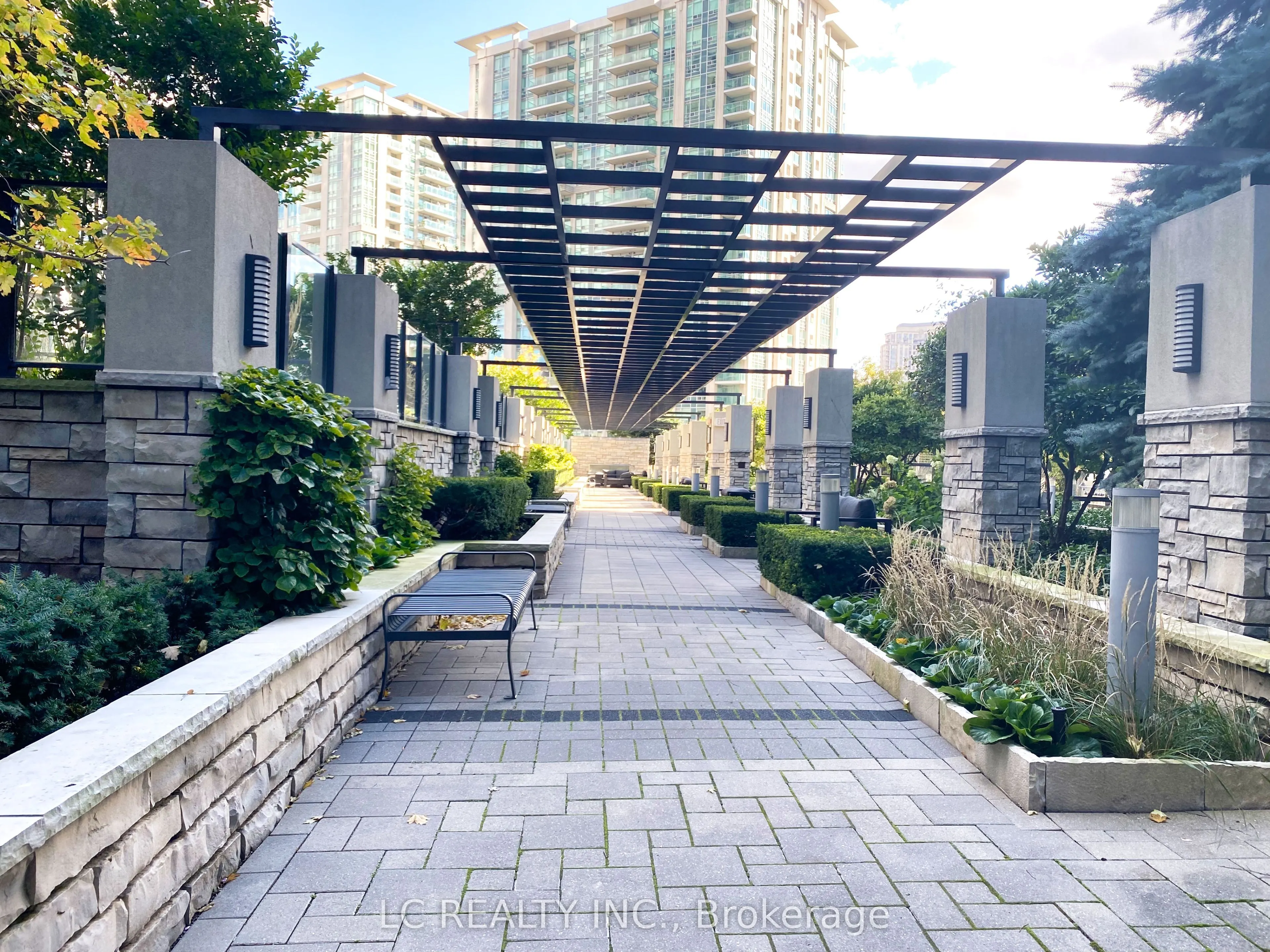 2 Anndale Drive, #1309